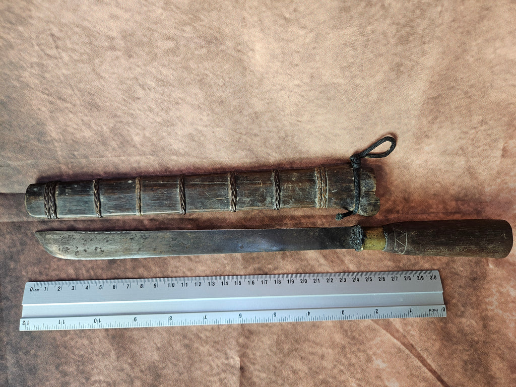 Afrikaans Jungle Mes met Houten Schede