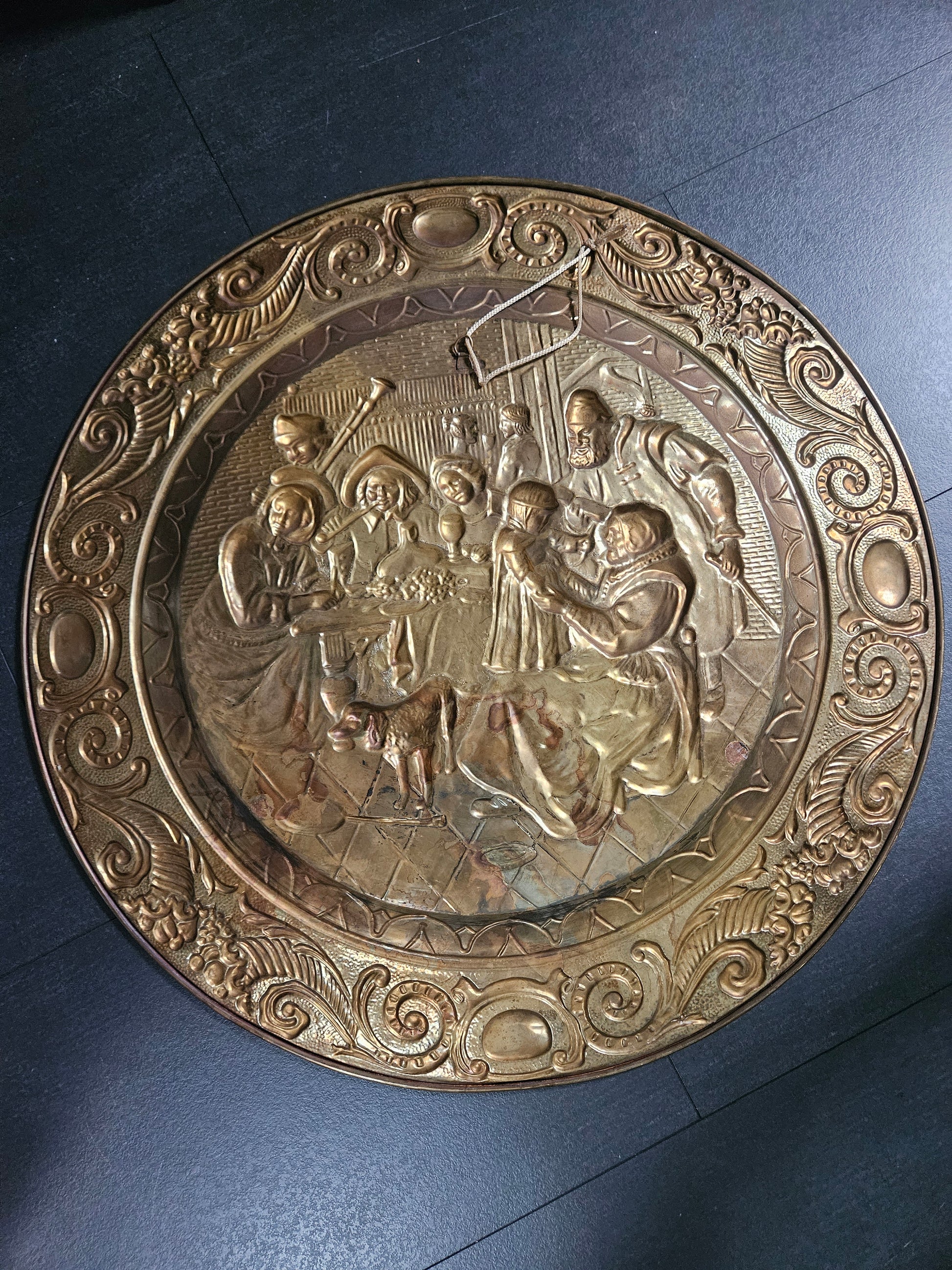 Koperen wandbord - Herberg Tafereel – Ø 72 cm