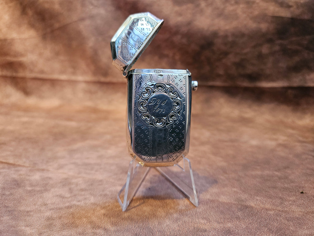 Antiek Zilveren Tondeldoosje (gegraveerd, 1873)