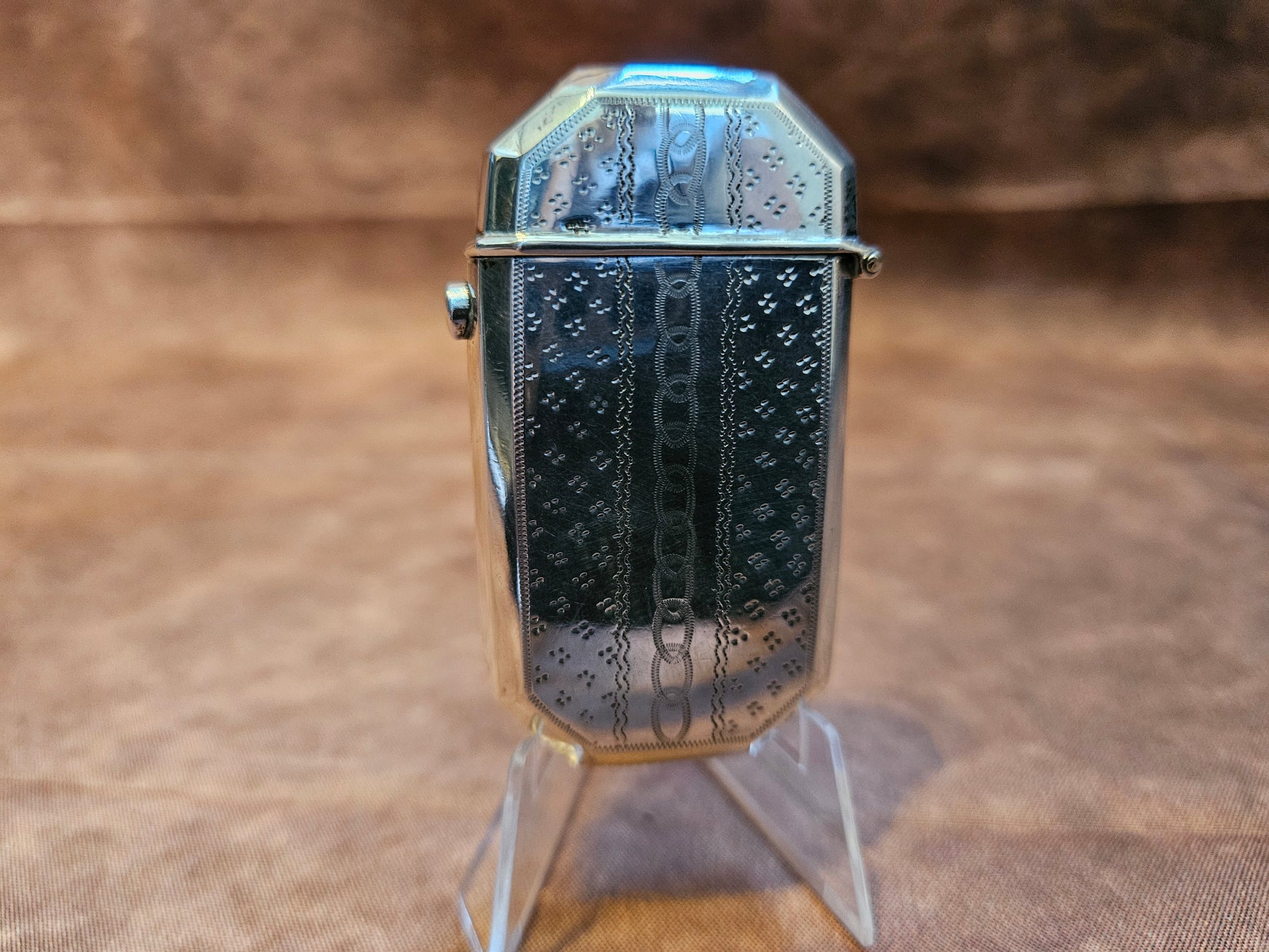 Antiek Zilveren Tondeldoosje (gegraveerd, 1873)