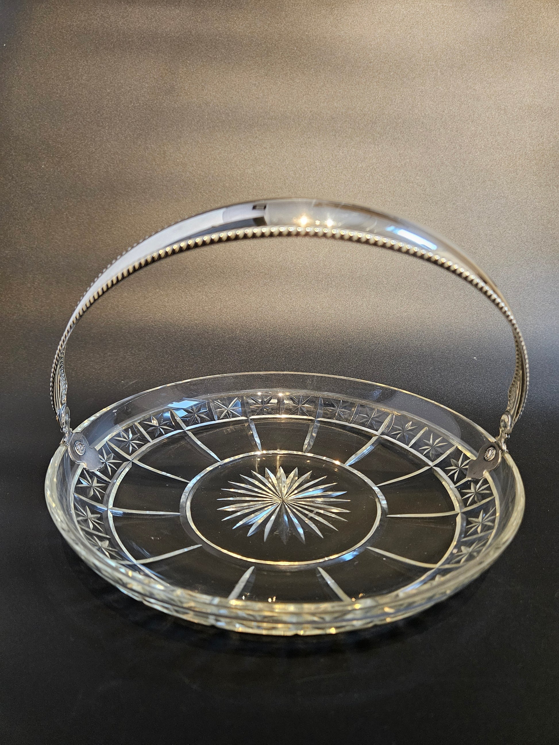 Antiek Kristallen schaaltje met zilveren Hengsel