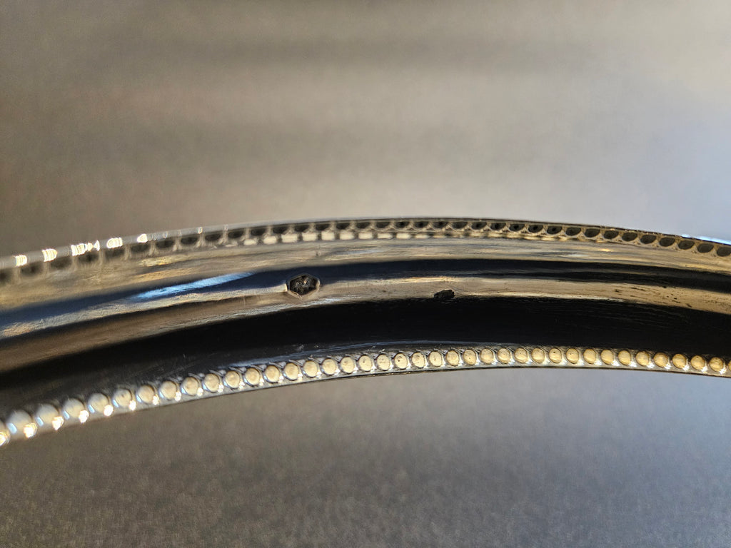 Antiek Kristallen schaaltje met zilveren Hengsel