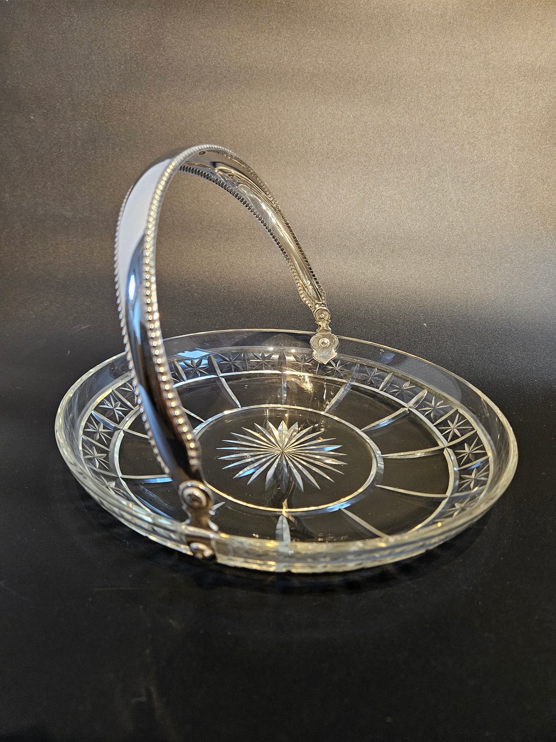 Antiek Kristallen schaaltje met zilveren Hengsel