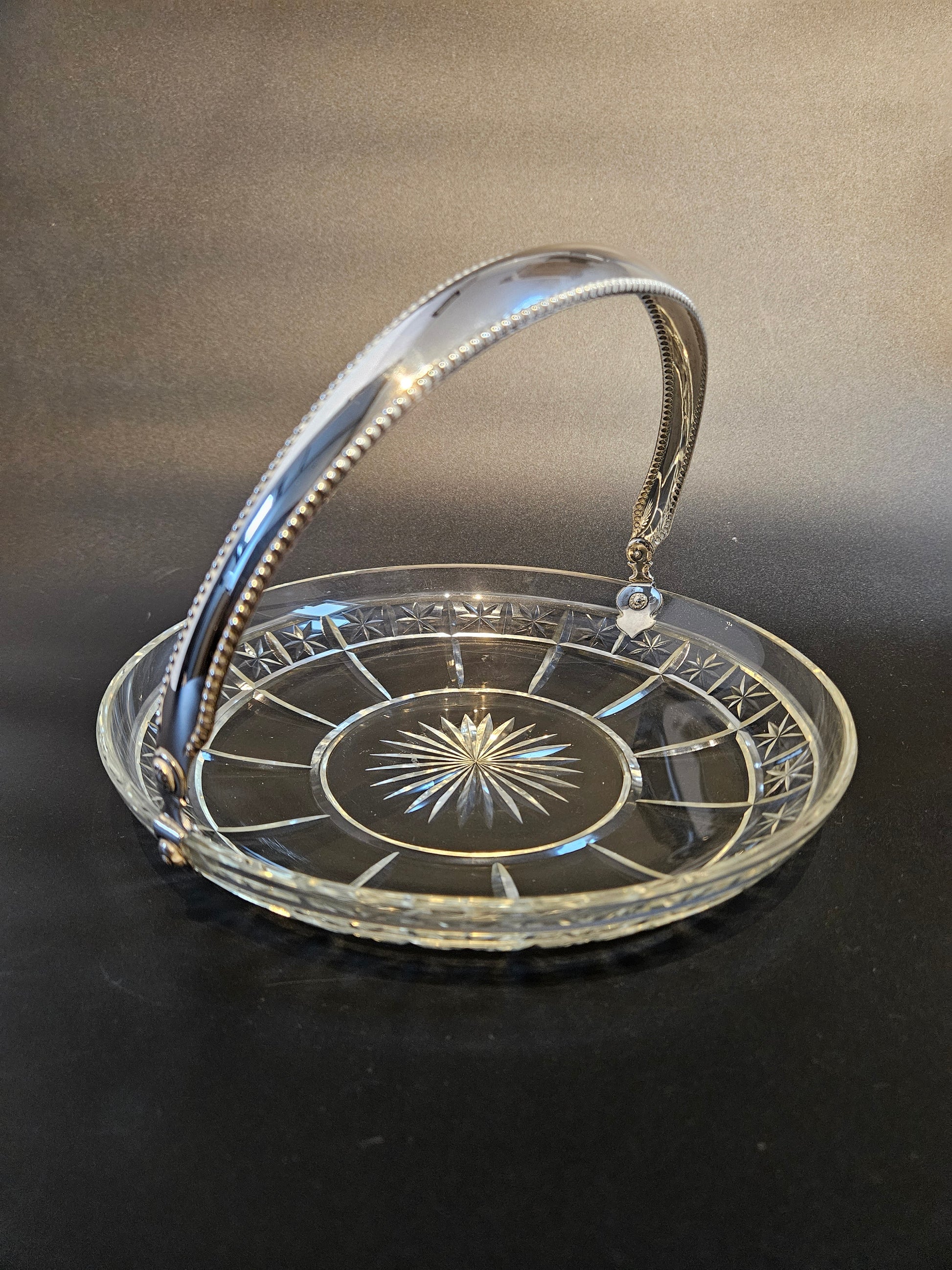 Antiek Kristallen schaaltje met zilveren Hengsel