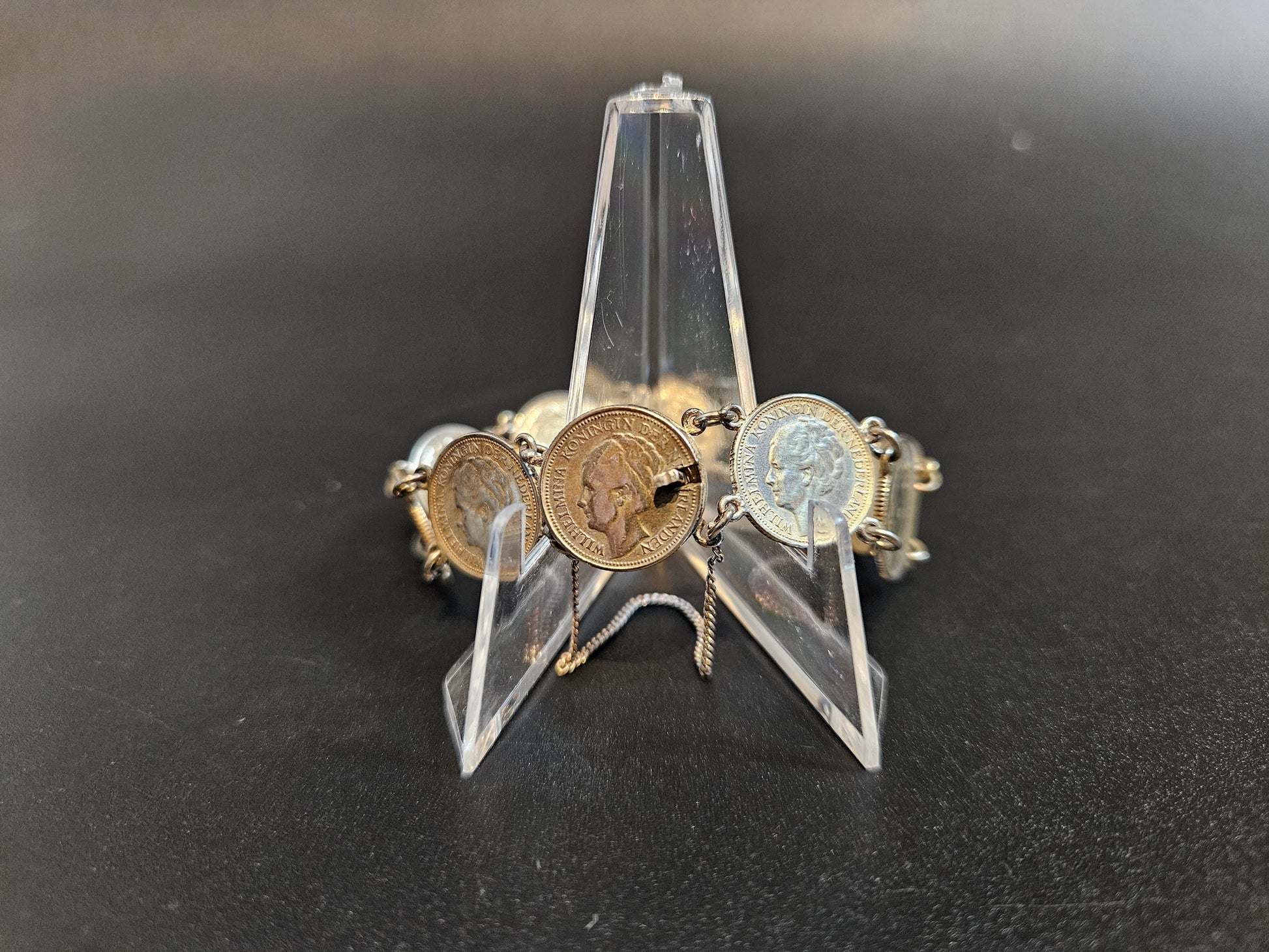 Zilveren Muntarmband met Wilhelmina Dubbeltjes - Nederlandse geschiedenis