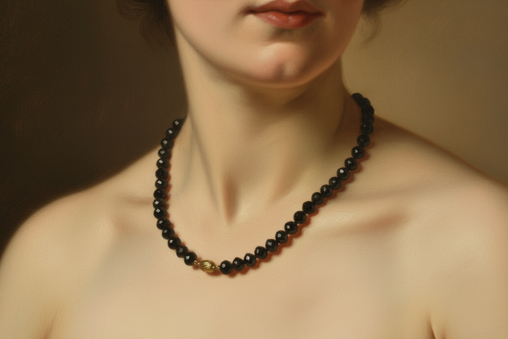 Antieke granaten ketting met gouden slot