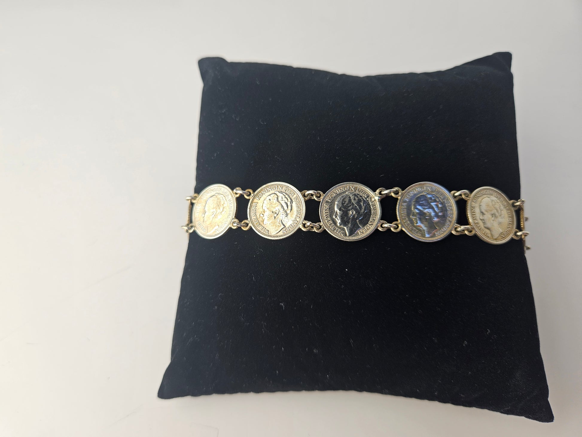 Zilveren Muntarmband met Wilhelmina Dubbeltjes - Nederlandse geschiedenis