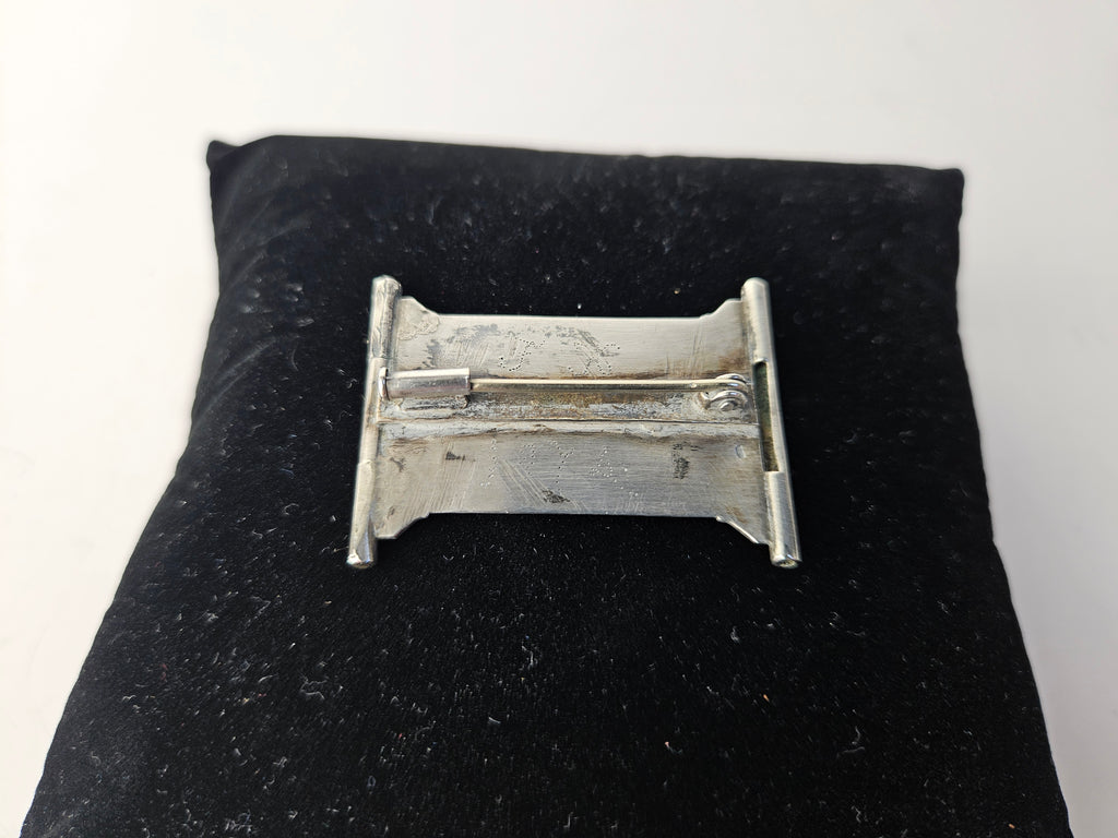 Antieke Broche van Zilveren Bijbelslot