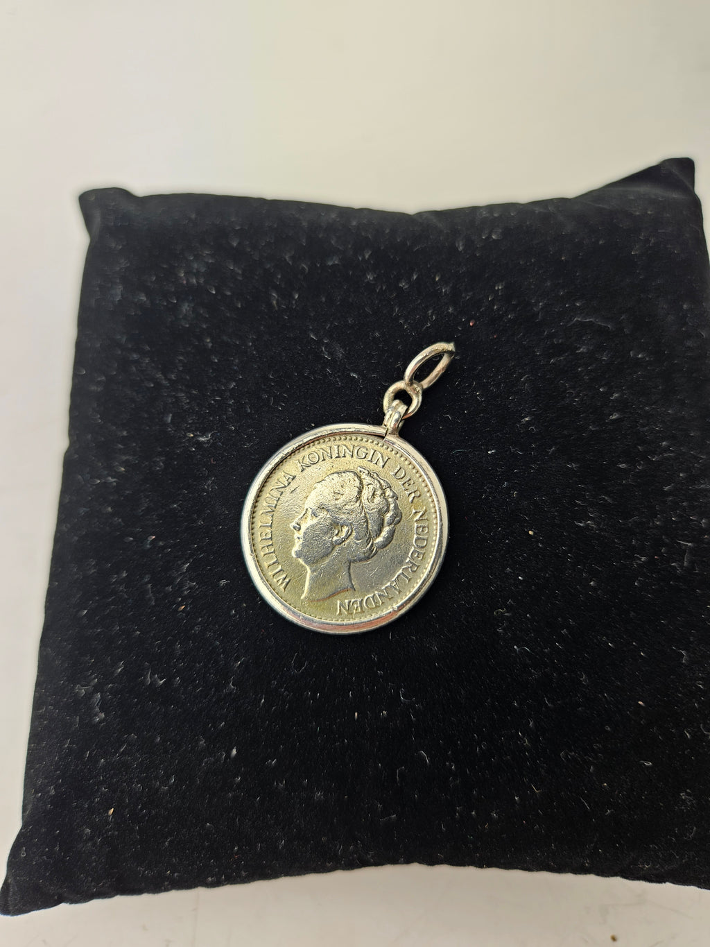 Antieke zilveren munthanger 