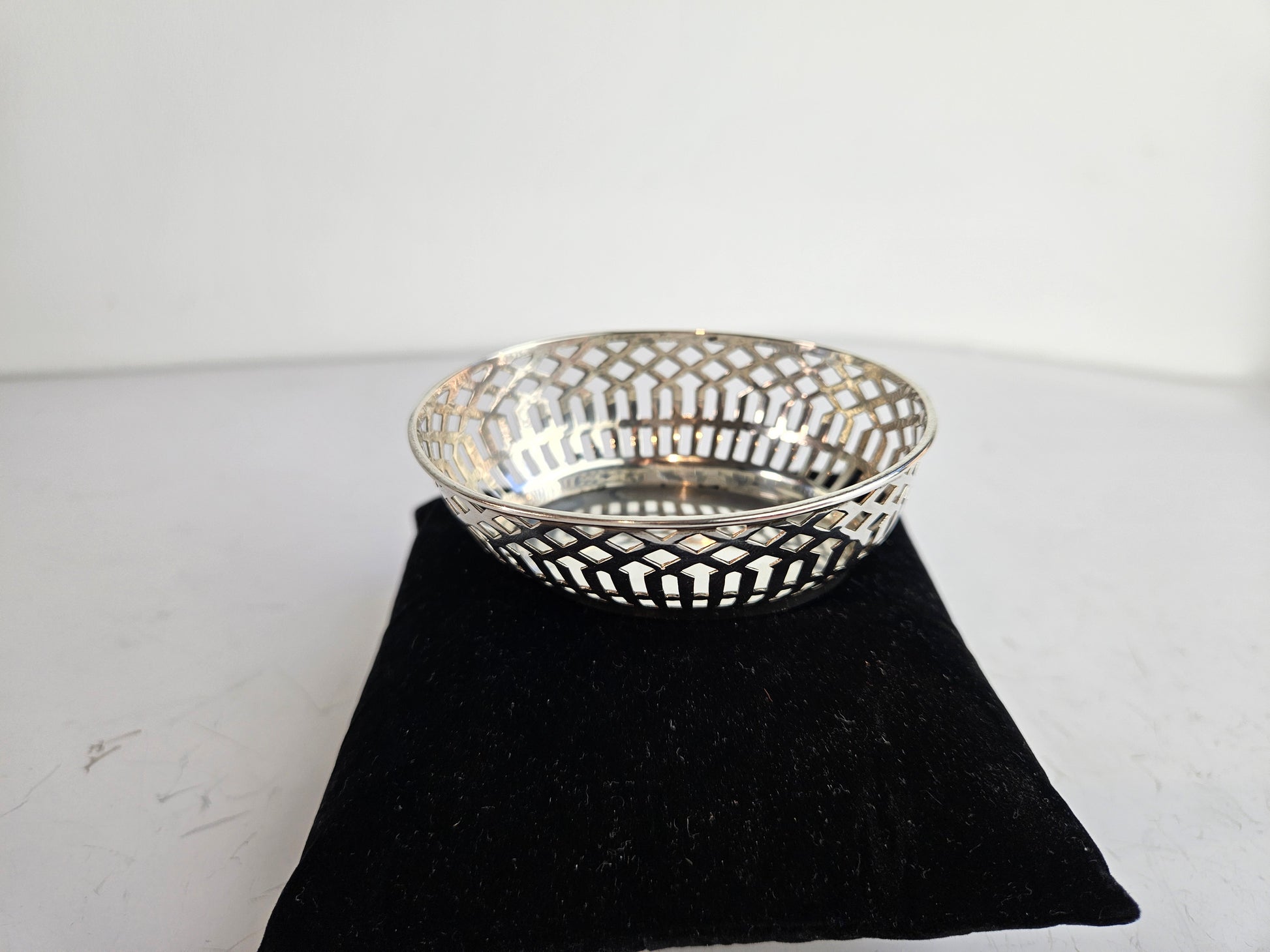 Antiek Zilveren Ajour Bonbonmandje