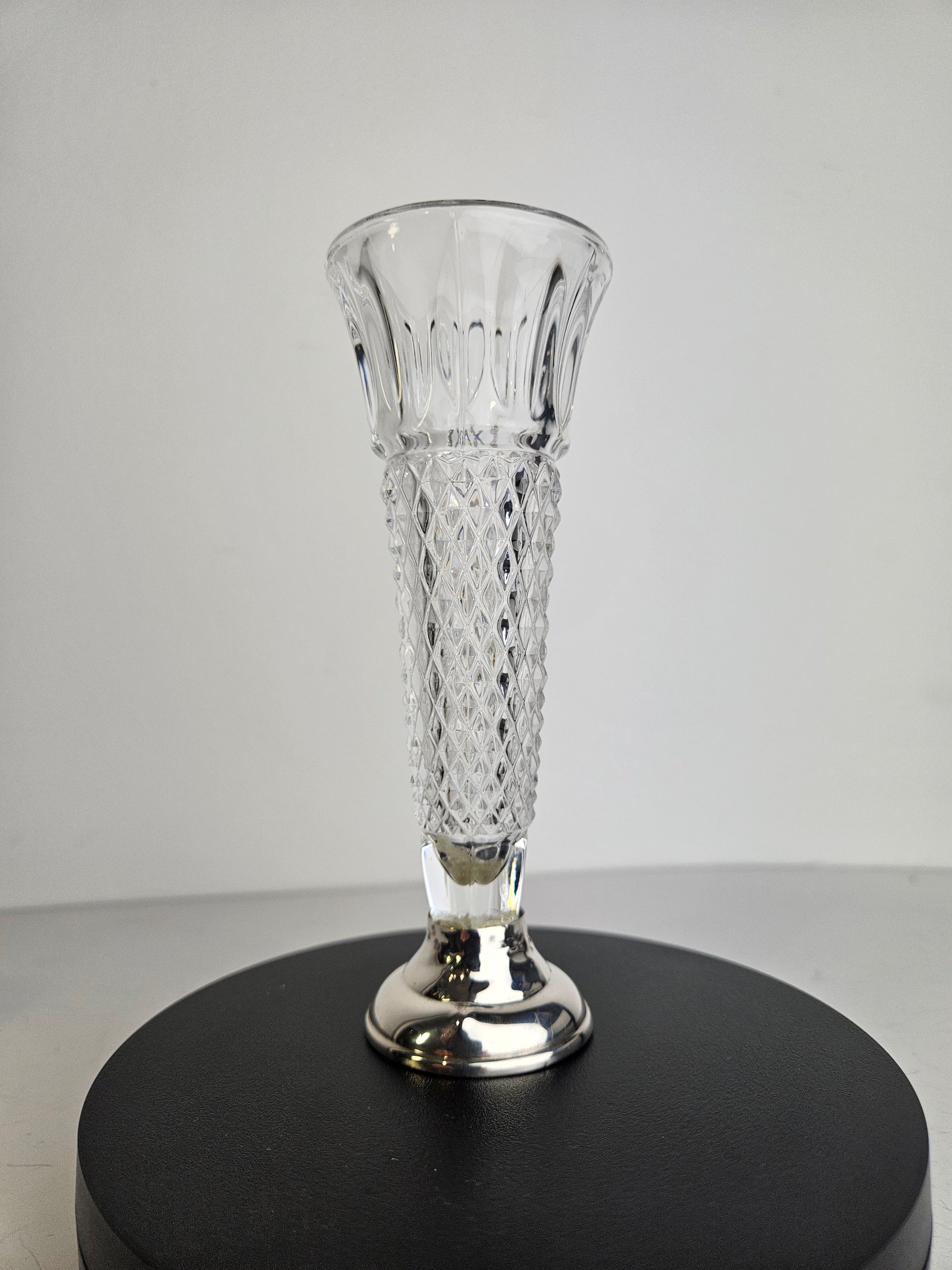 Kristallen vaasje op zilveren voet | 14,5 cm