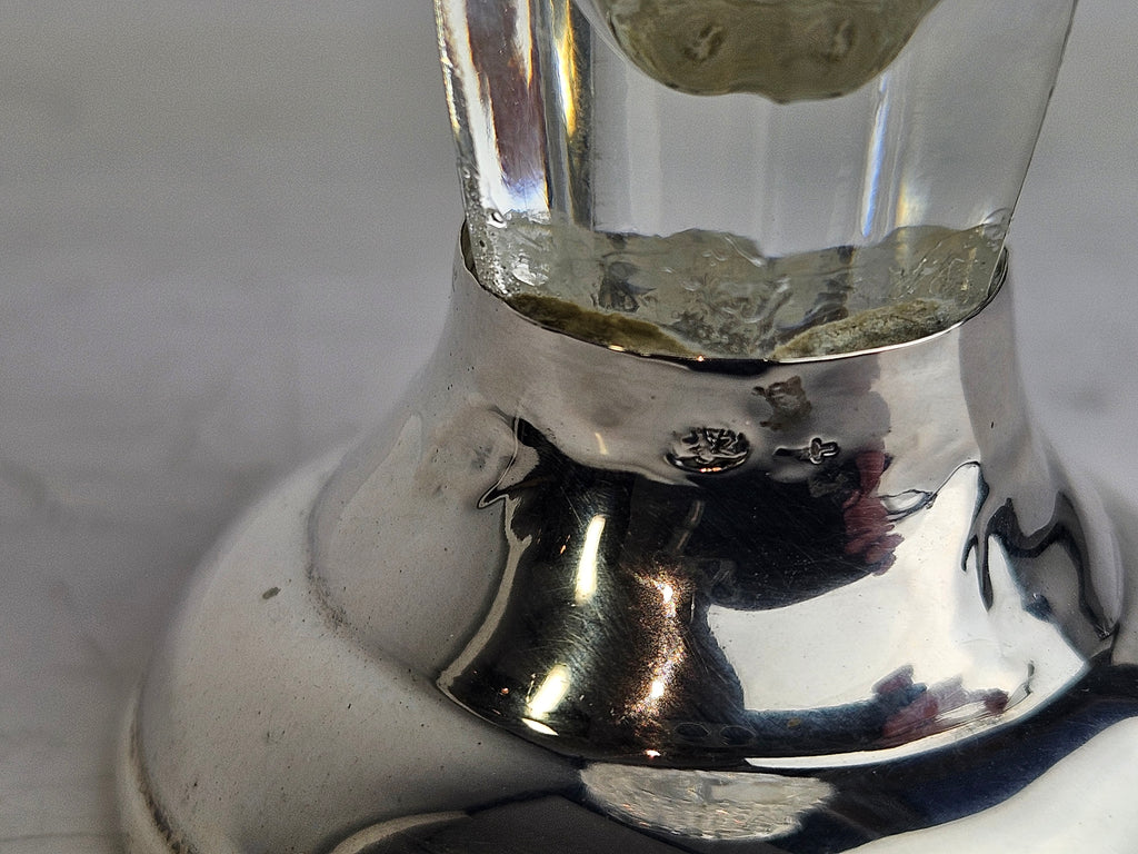 Kristallen vaasje op zilveren voet | 14,5 cm