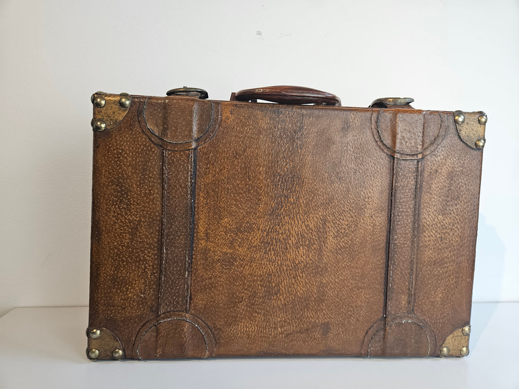 Vintage houten koffertje – decoratief en karaktervol – 36 cm