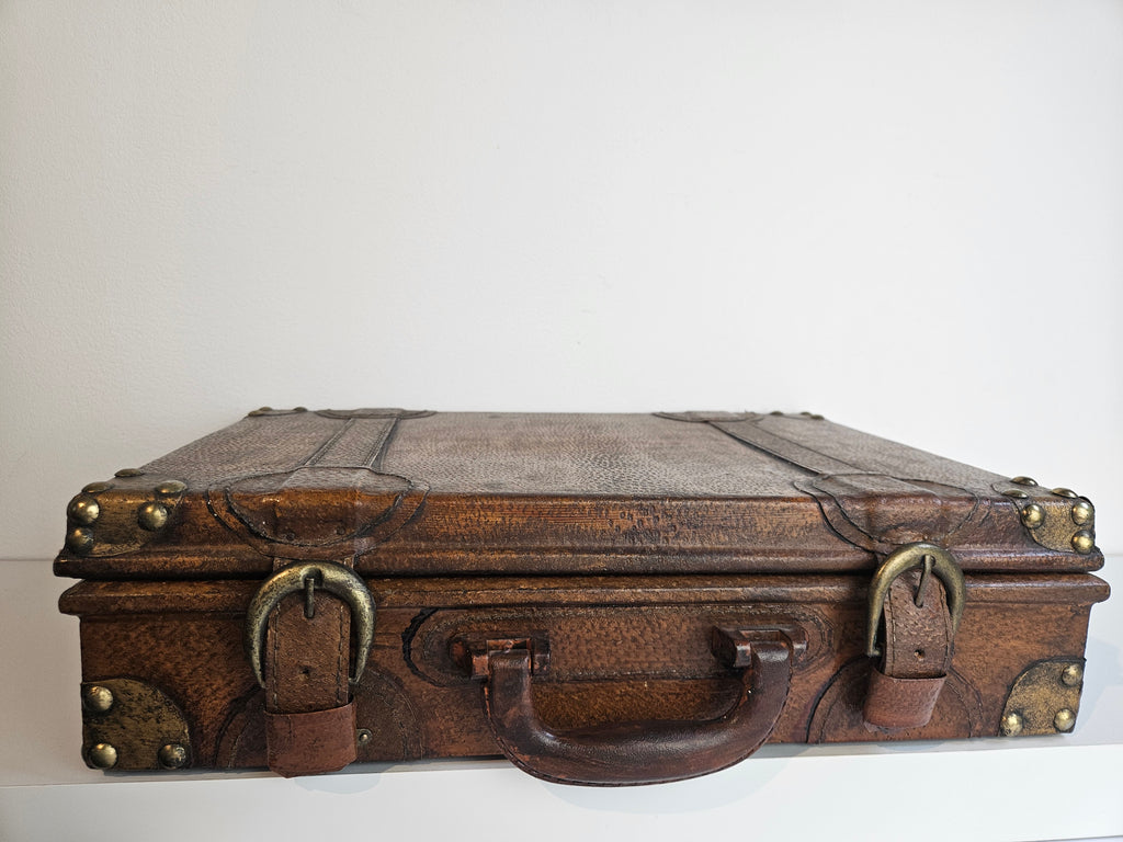 Vintage houten koffertje – decoratief en karaktervol – 36 cm