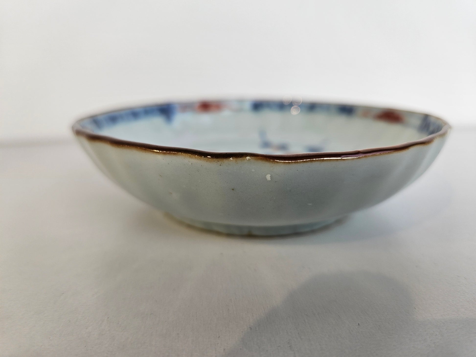 Amsterdams bont porseleinen bordje - 18 eeuw