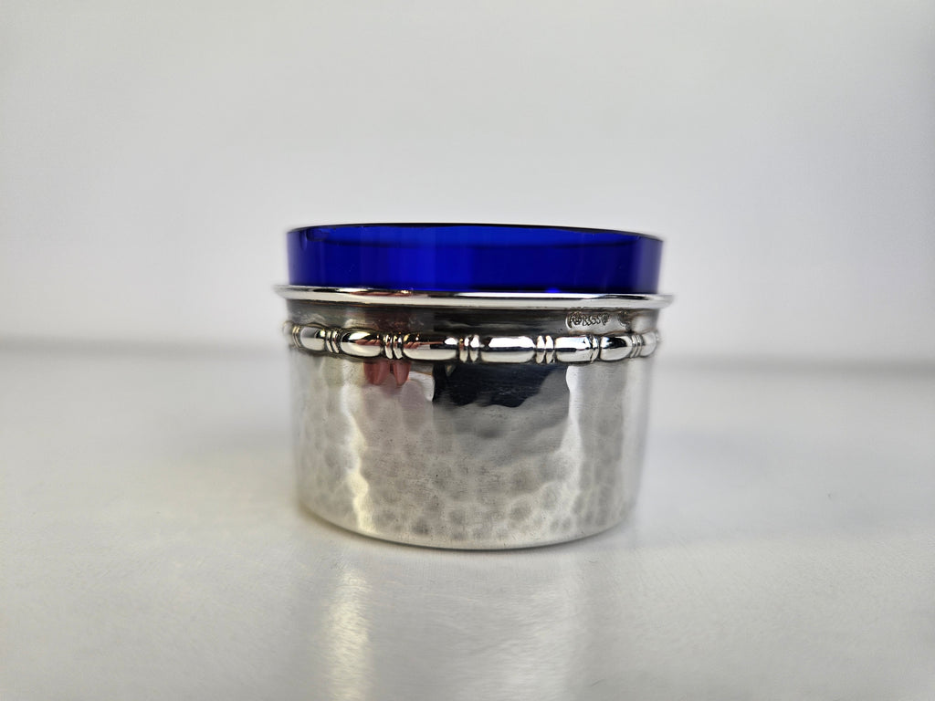 Antiek zilveren zoutvaatje met blauw glazen inzet - ⌀ 4,2 cm
