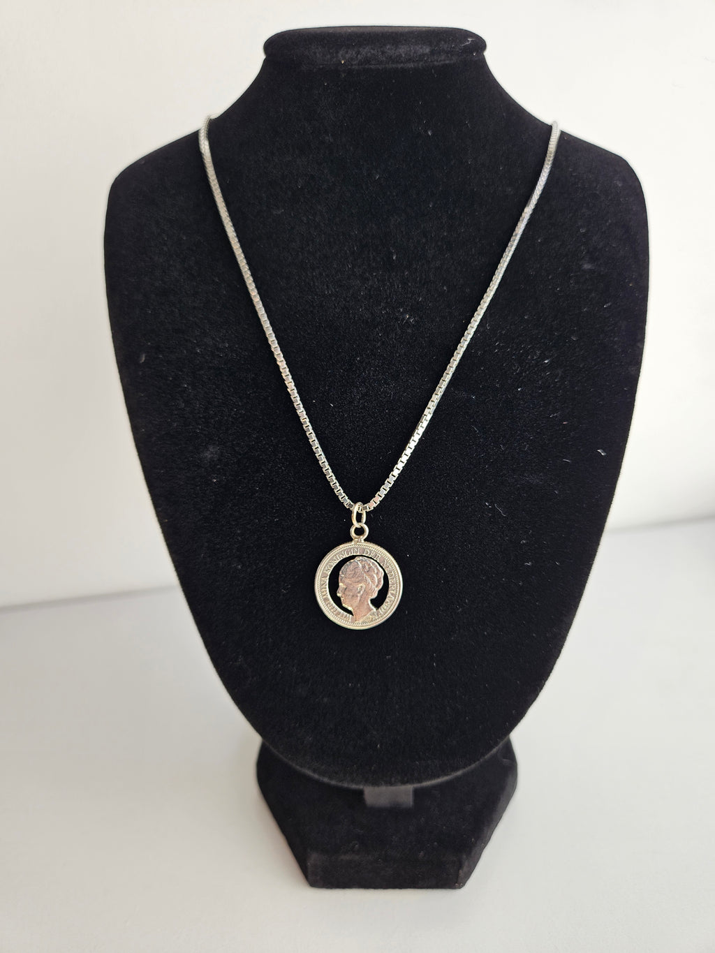 Zilveren "Stil Verzet" Ketting – Wilhelmina Kwartje in Venetiaanse Schakel