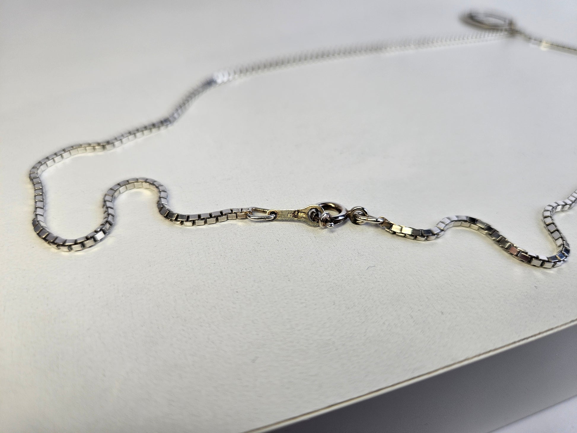 Zilveren "Stil Verzet" Ketting – Wilhelmina Kwartje in Venetiaanse Schakel