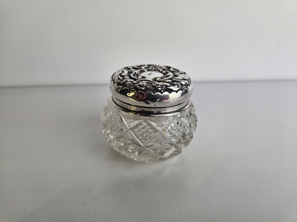 Kristallen Potje met Zilveren Deksel – Elegant Vintage Opbergdoosje