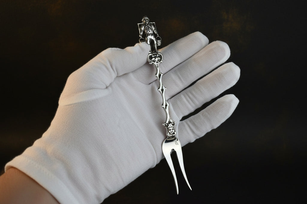 Antieke Zilveren Serveervork ‘Waterdrager’ – Nederlands Zilver (1906-1953) – 20 Gram