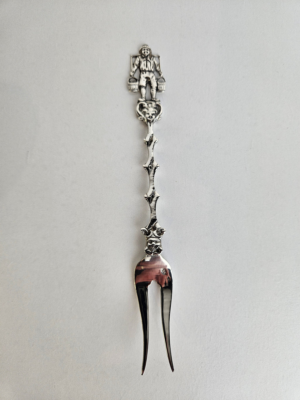 Antieke Zilveren Serveervork ‘Waterdrager’ – Nederlands Zilver (1906-1953) – 20 Gram