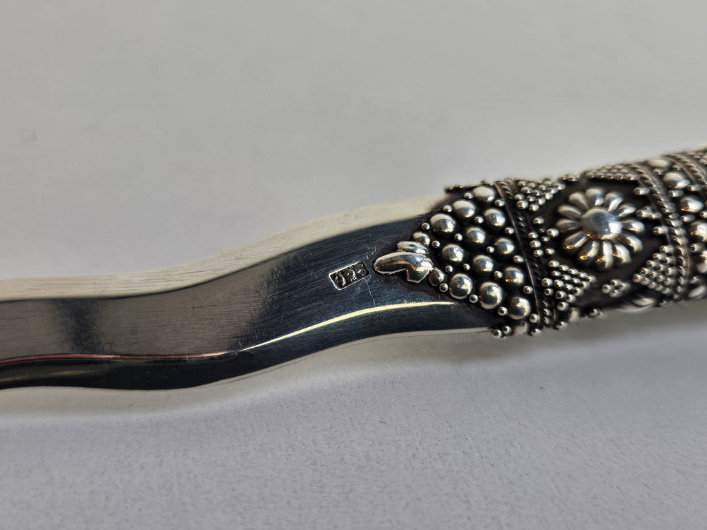 Oosterse Zilveren Briefopener en Schrijfinstrument – Filigrain Zilverwerk met Amethistkleurige Steen