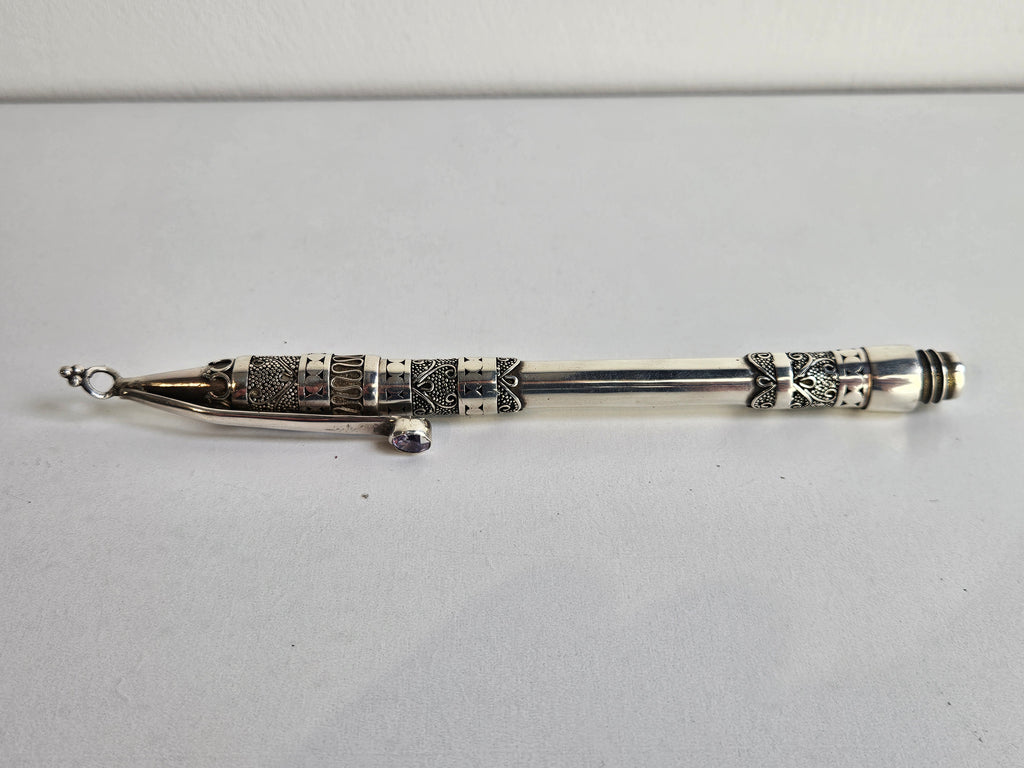 Oosterse Zilveren Briefopener en Schrijfinstrument – Filigrain Zilverwerk met Amethistkleurige Steen