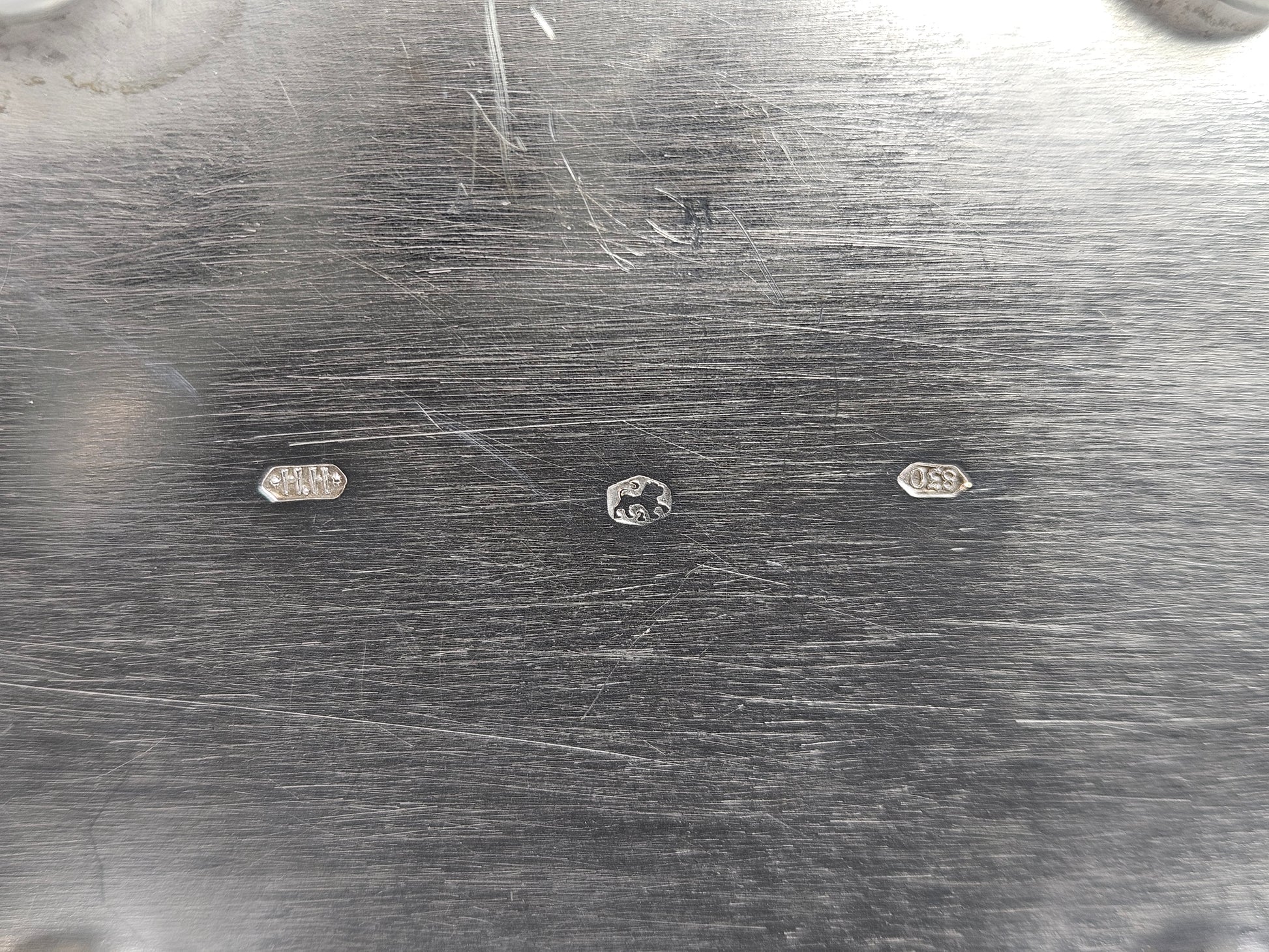 Antieke Zilveren Theebus – H.Hooijkaas Schoonhoven – Handgemaakt Zilverwerk met Reliëfdecor