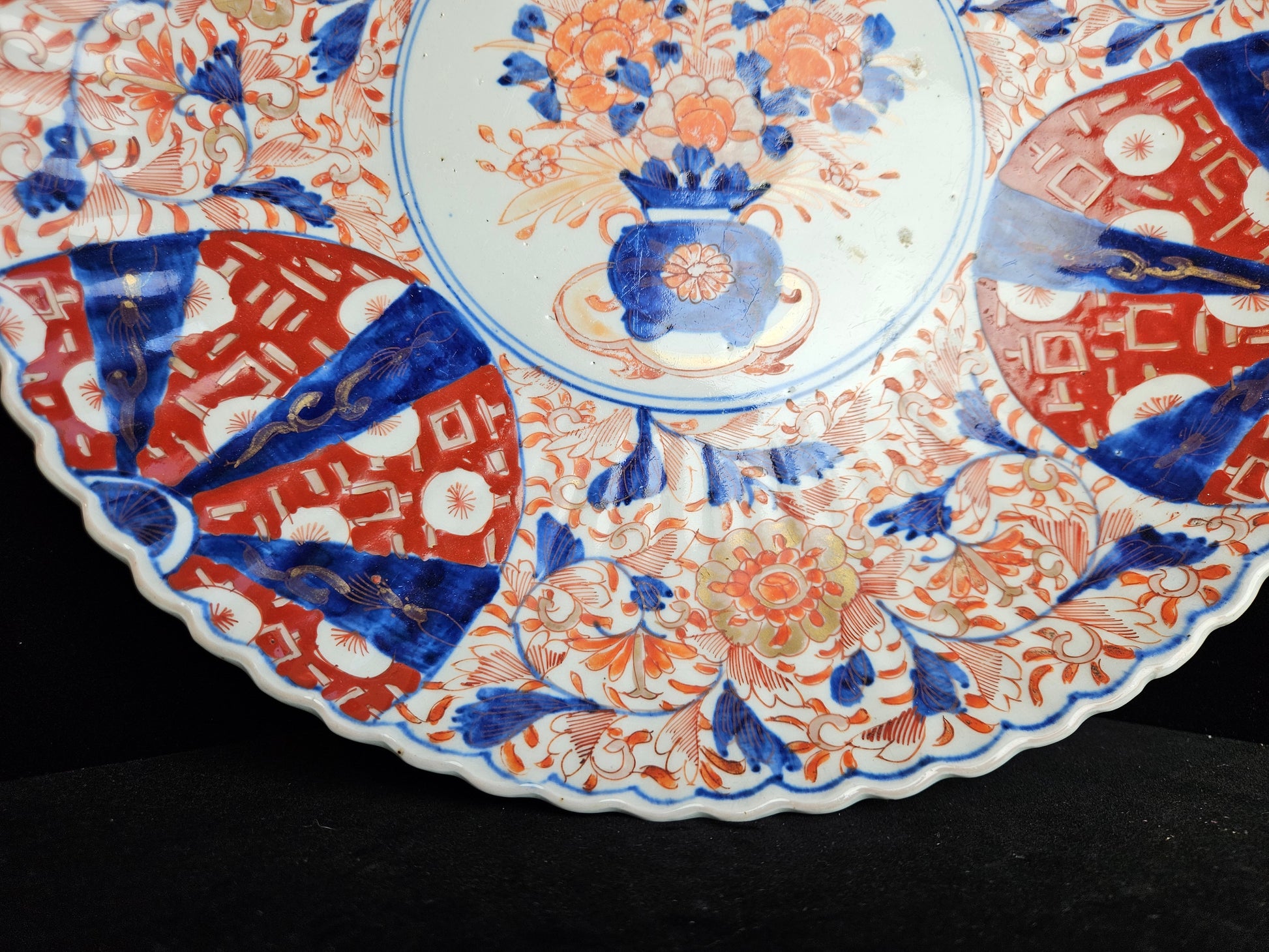 Groot Antiek Japans Imari Porseleinen Bord (Ø 30,5 cm) – Meiji-periode, 19e Eeuw