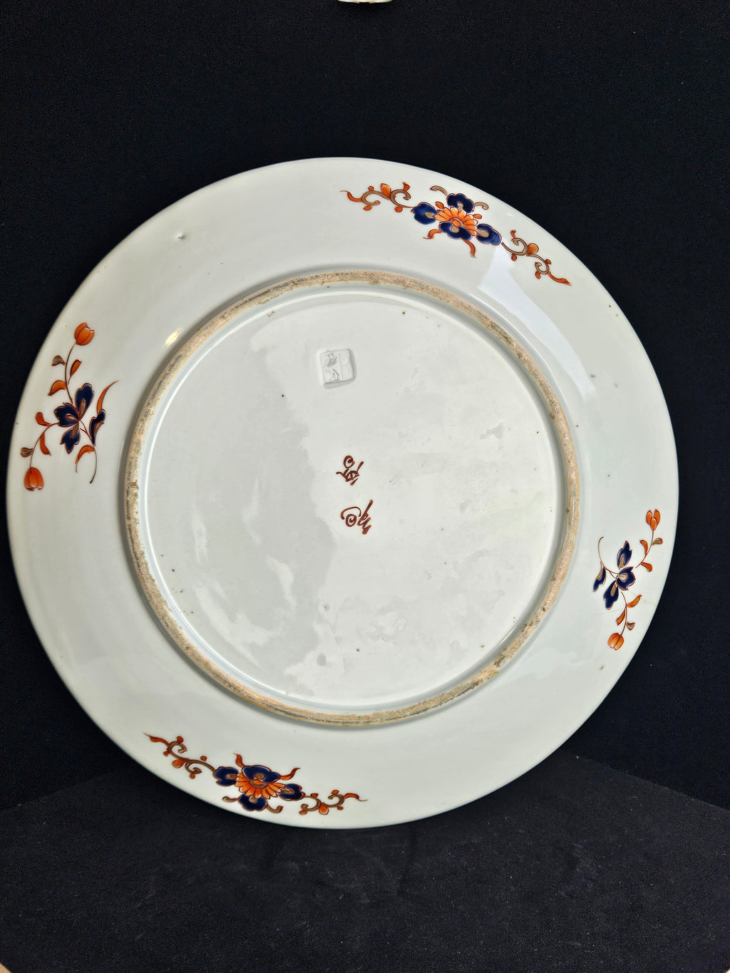 Japans Kutani Wandbord – Handbeschilderd Meiji Porselein met Tuinscène – Ø 30,5 cm - 19 eeuw
