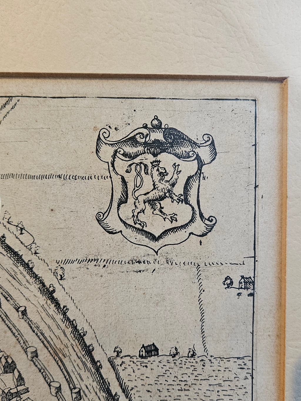 Authentieke Antieke Stadskaart Arnhem – Lodovico Guicciardini (ca. 1612) – Ingelijst (44,5 x 38 cm)