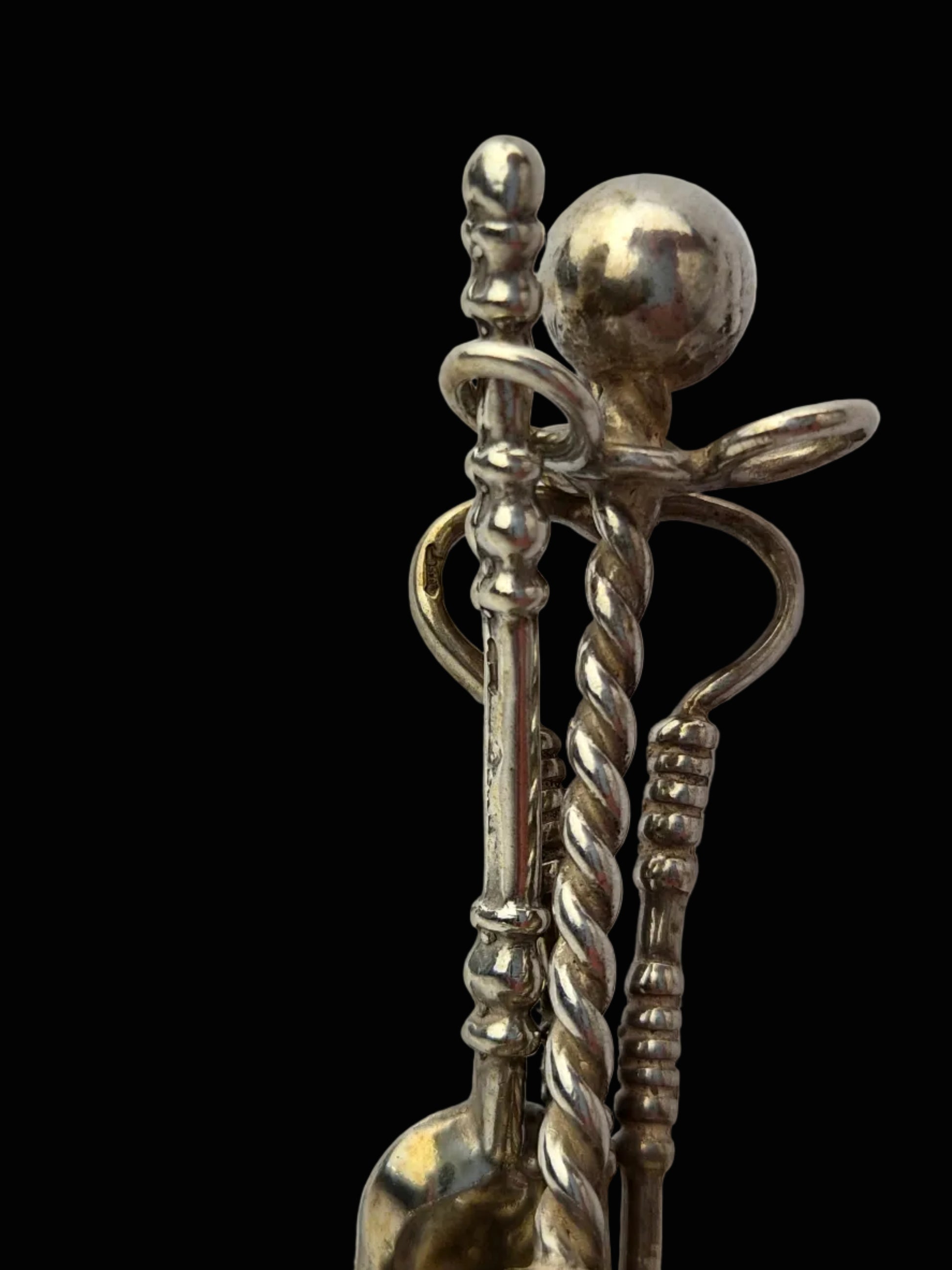 Antiek Zilveren Miniatuur Haardstel – 20 gram – 5,5 cm – Poppenhuiszilver / Miniatuurzilver