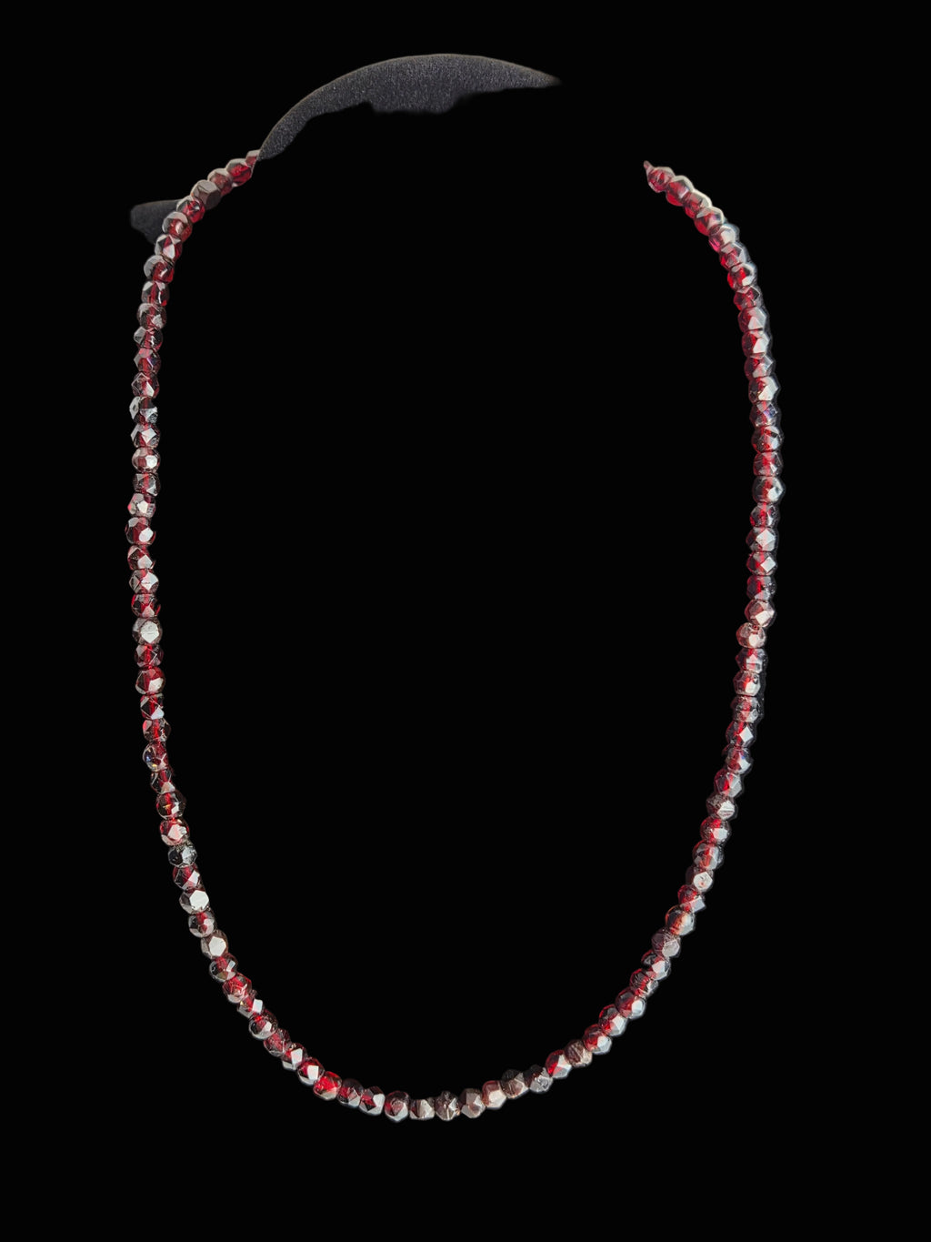 Vintage granaatkleurige glaskralen ketting – 43 cm – met zilveren slot