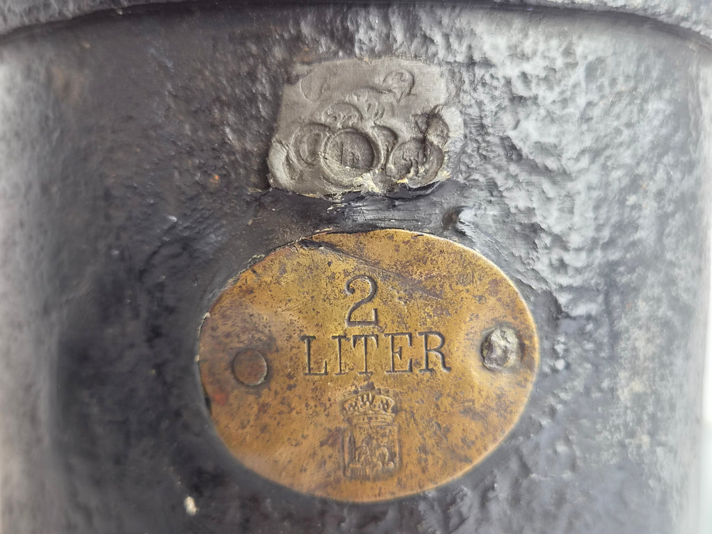 Antieke Geijkte IJzeren Inhoudsmaat – 2 Liter – Nederlandse Handelsmaat - Middelburg