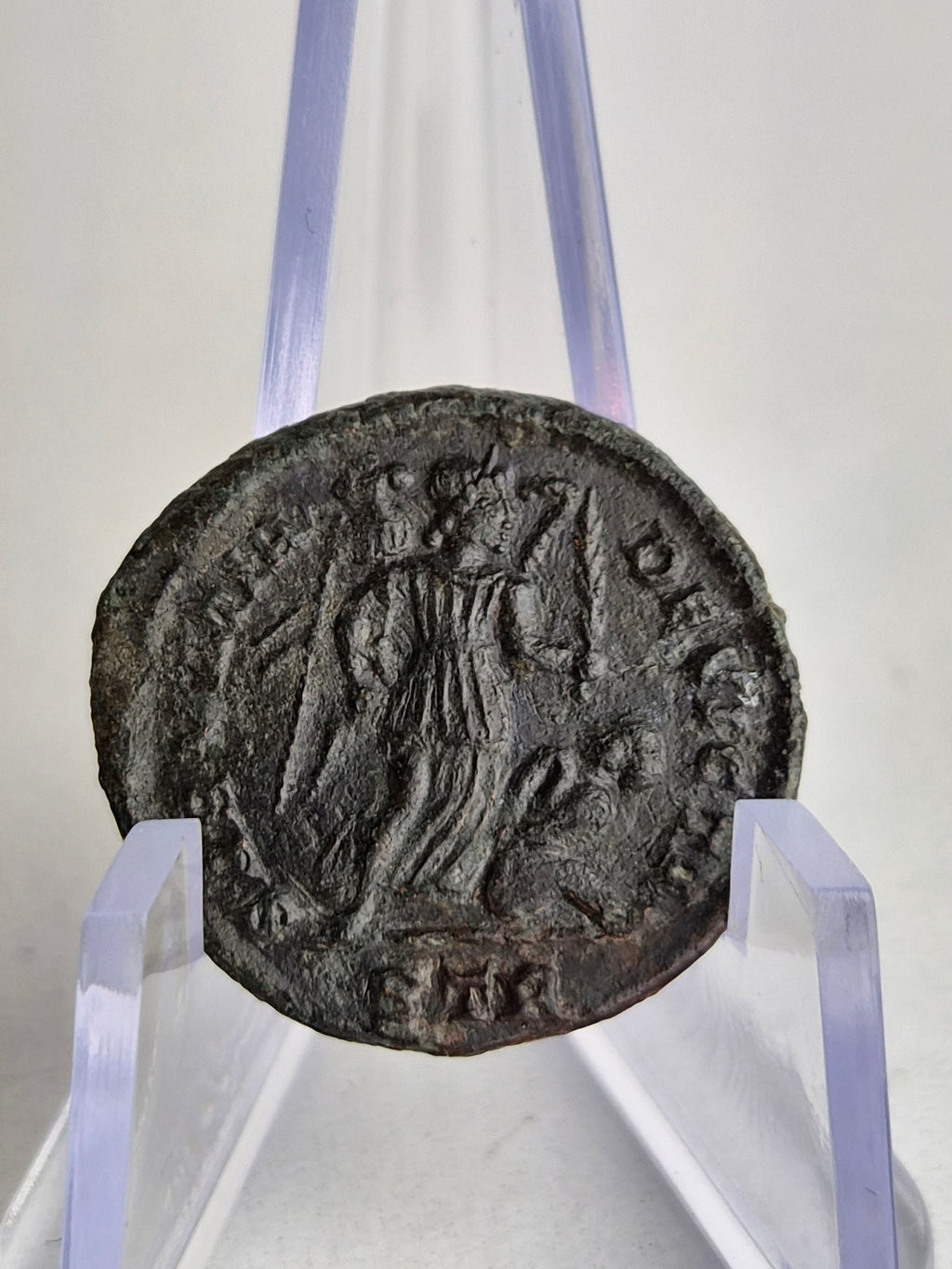 Romeinse Munt - Bronzen Follis van Constantijn de Grote – Sarmatia Devicta (323-324 n.Chr.)
