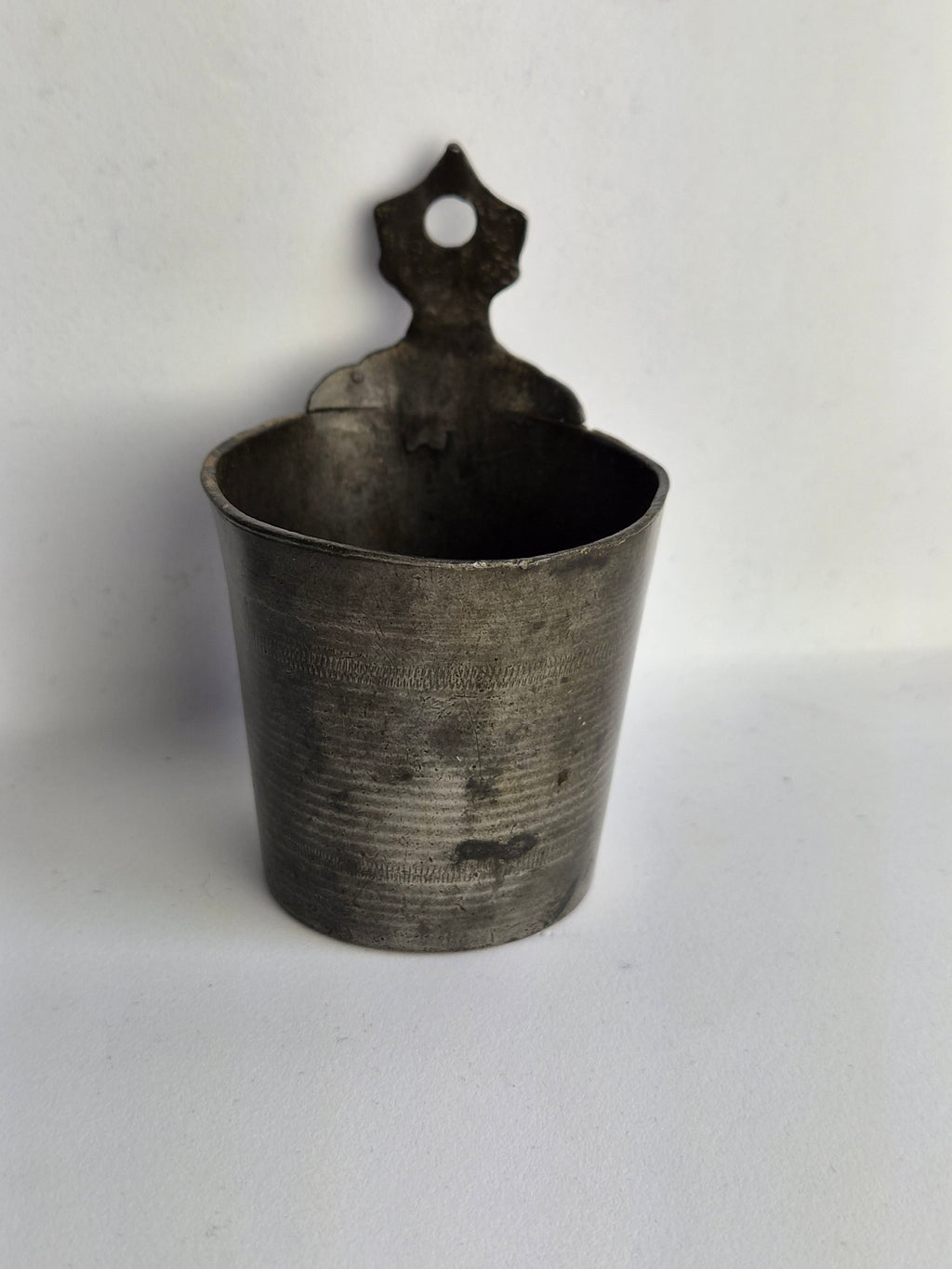 Antiek Tinnen Kinderservies van I.H. Bours (1791-1842) – Origineel 19e-eeuws Speelgoed uit Venlo