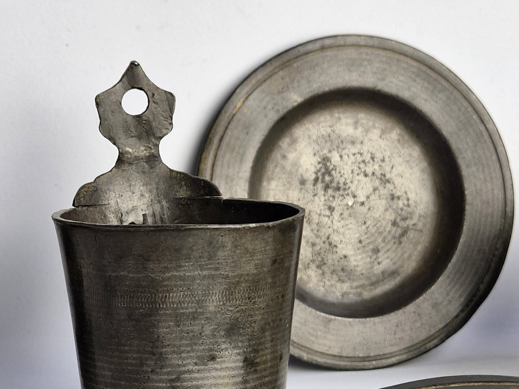Antiek Tinnen Kinderservies van I.H. Bours (1791-1842) – Origineel 19e-eeuws Speelgoed uit Venlo