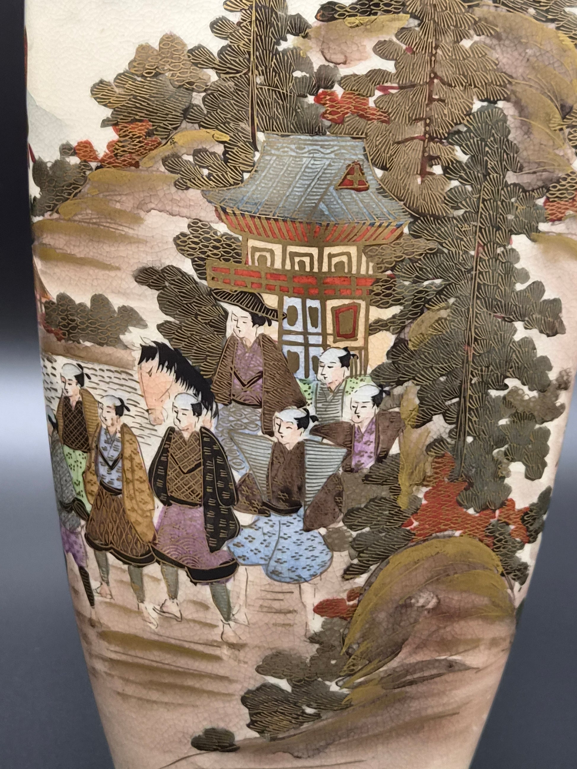 Antiek Spiegelpaar Satsuma Vazen 25 cm | Berg Fuji | Shimazu Mon | Japans Porselein