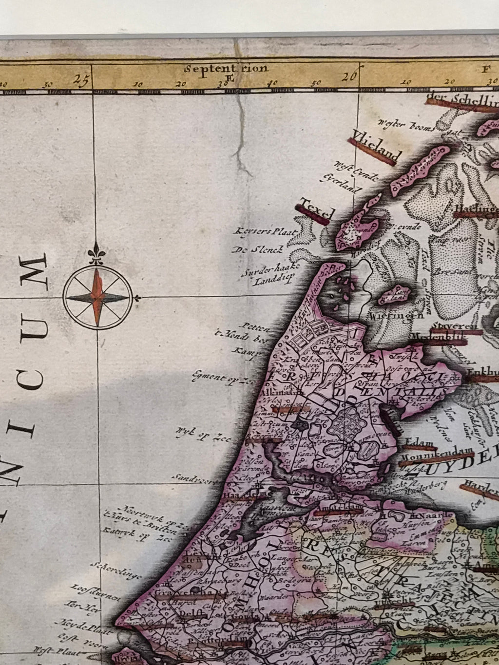 Antieke Handgekleurde Kaart van de Zeventien Provinciën – Petrus Schenk naar Nicolaes Visscher (1704) – Ingelijst
