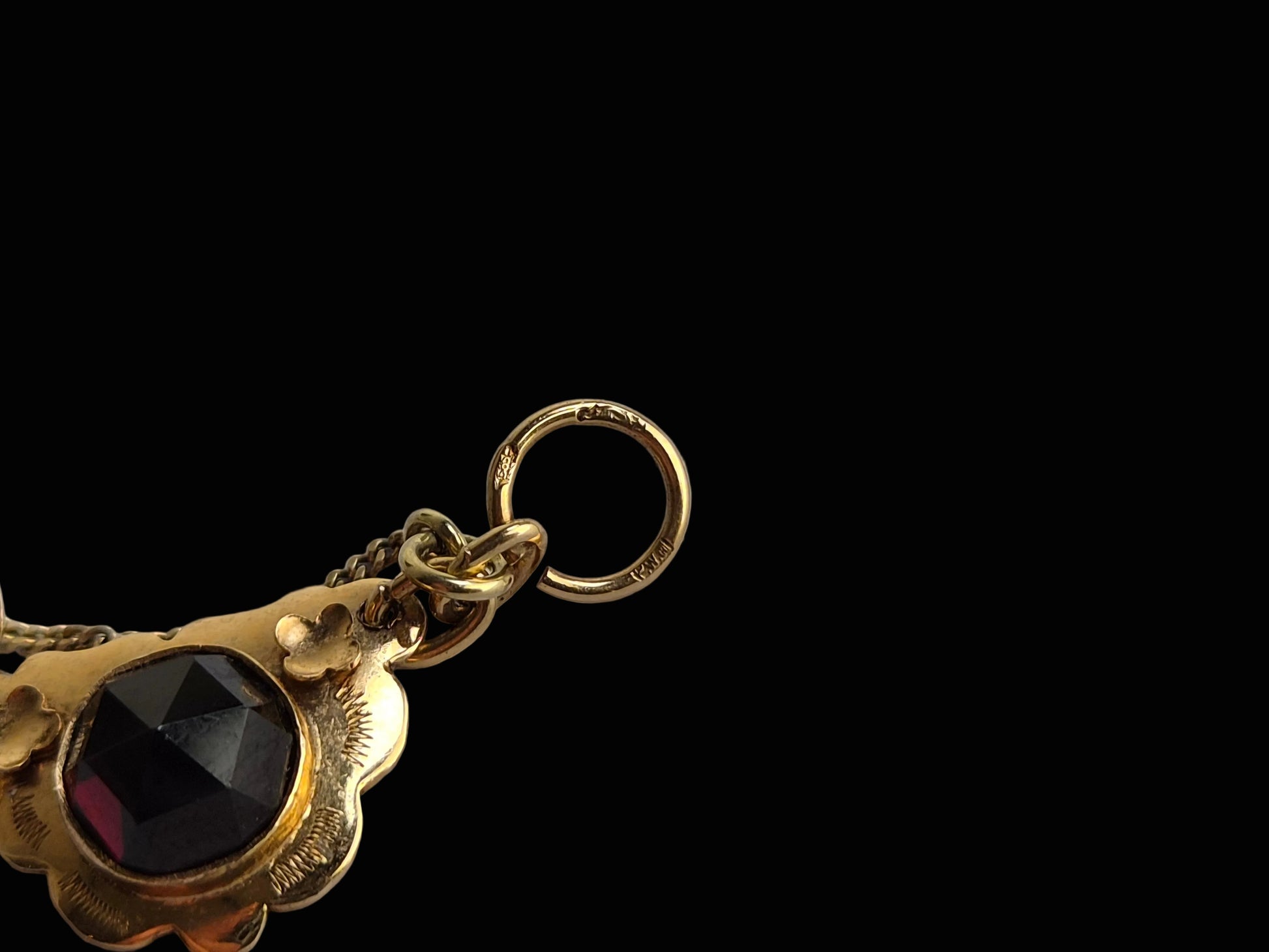 14 Karaat Gouden Collier met Gefacetteerde Granaten – 42 cm – 27,13 gram – Meester P. Walsweer (Sneek)
