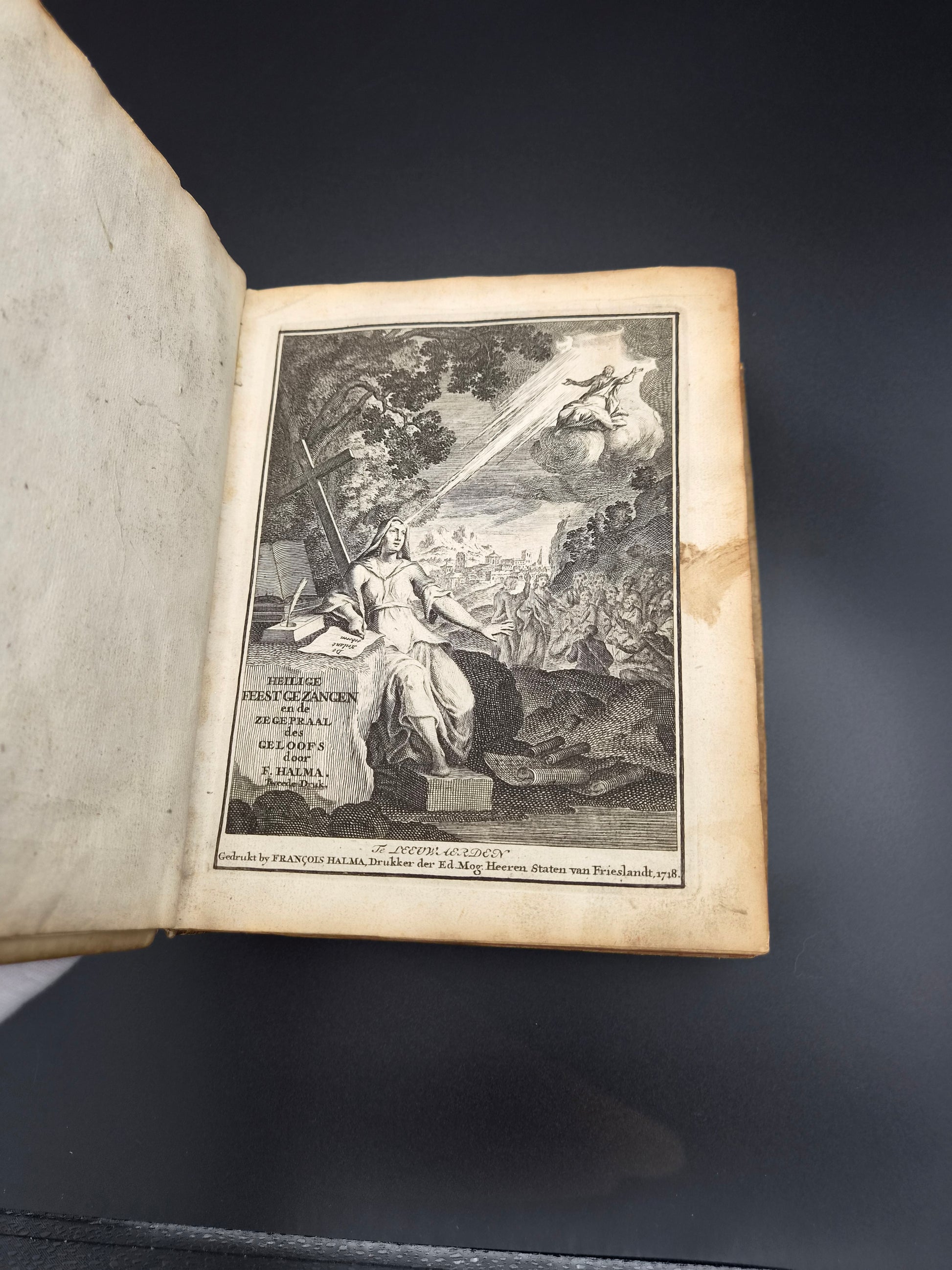 Antiek Boek 1718 - F. Halma: Heilige Feestgezangen - Luxe Blindgestempeld Perkament / Stamped Vellum Binding - ~30 Gravures - Lamsvelt & Doesburgh