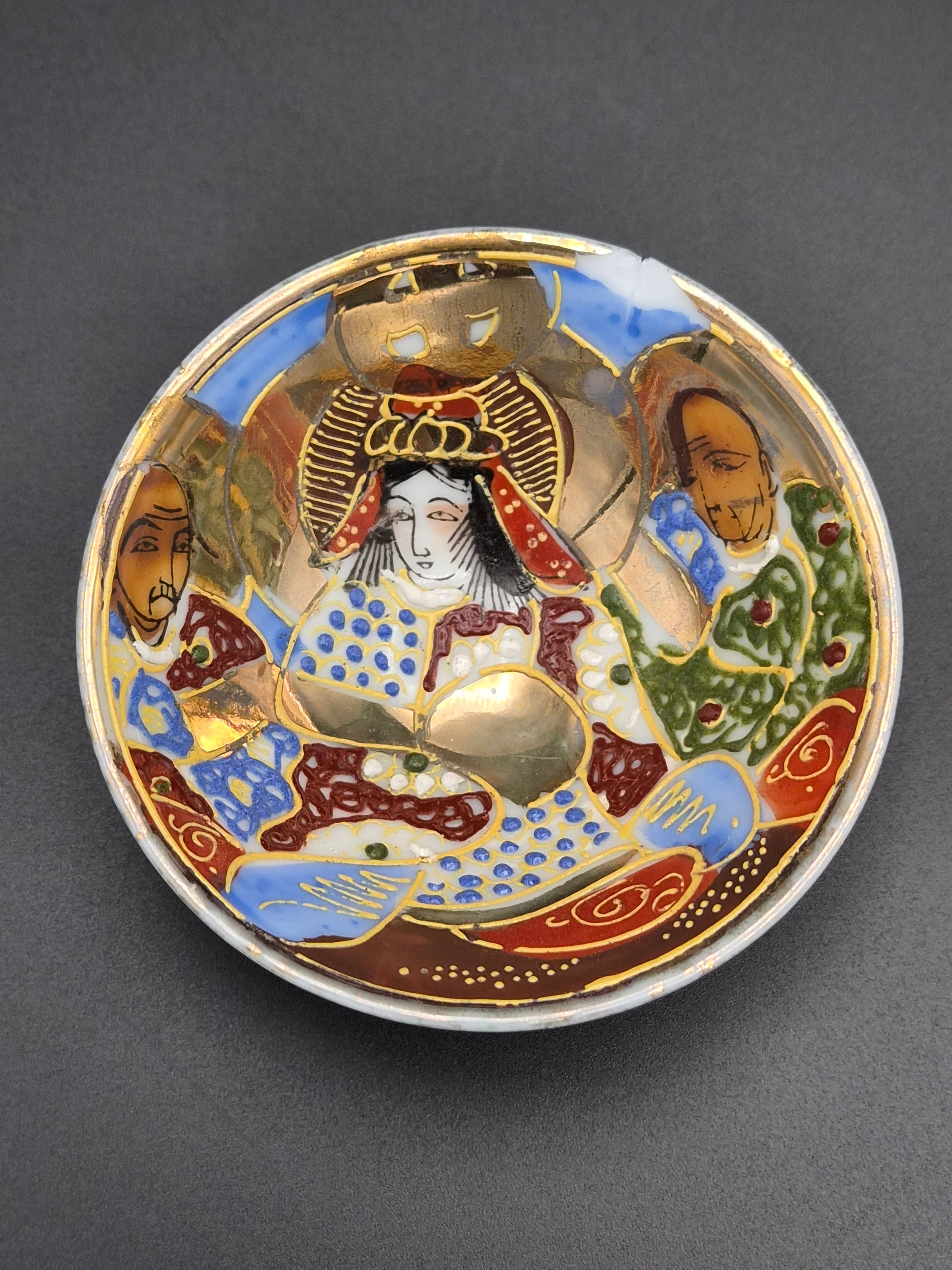 Antieke Japanse Satsuma Sake-Kommetjes (Set van 2) – Meiji-Periode (ca. 1900)