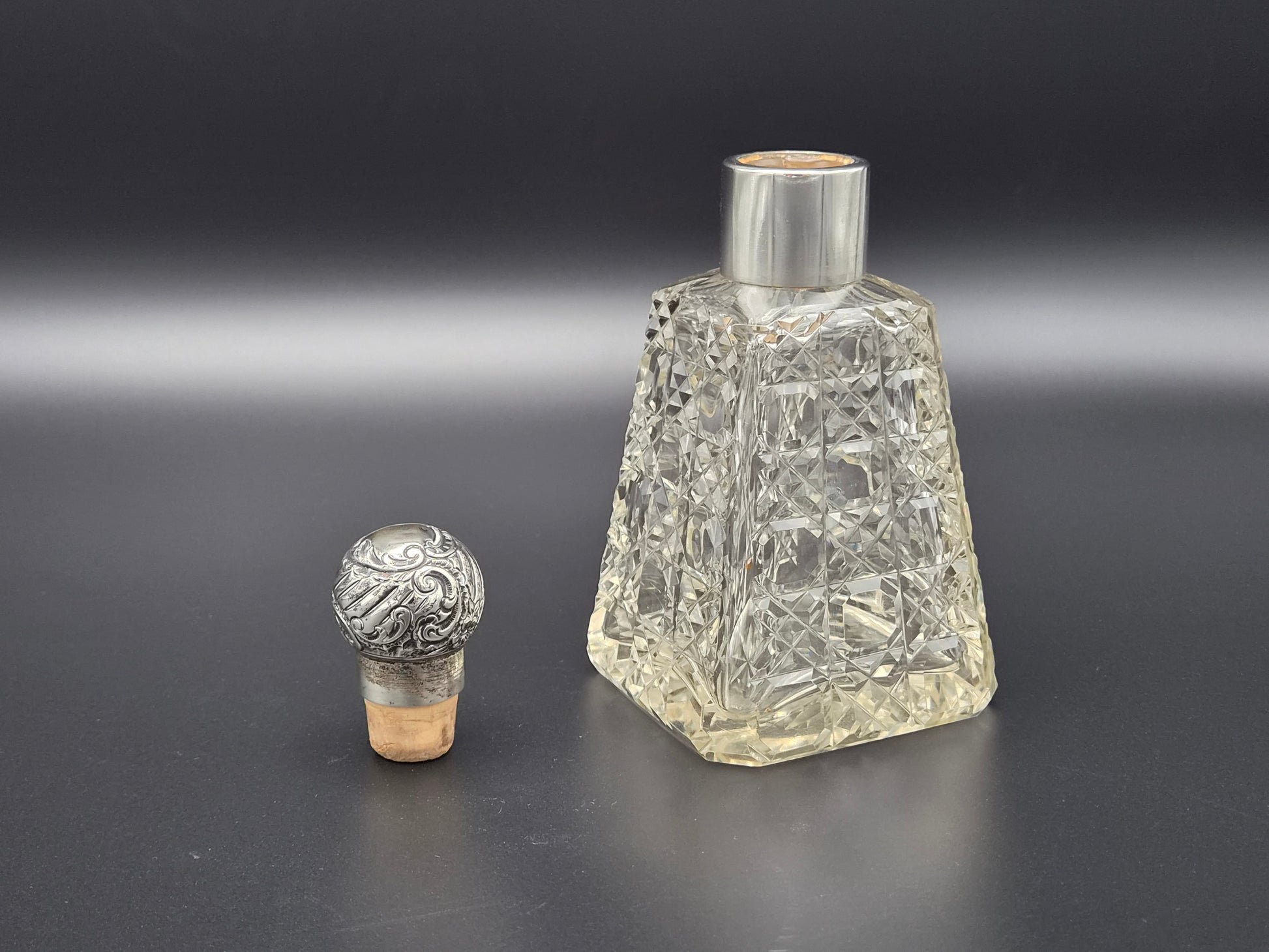 Antieke Victoriaanse Parfumflacon – George Betjemann & Sons (Londen, 1913)