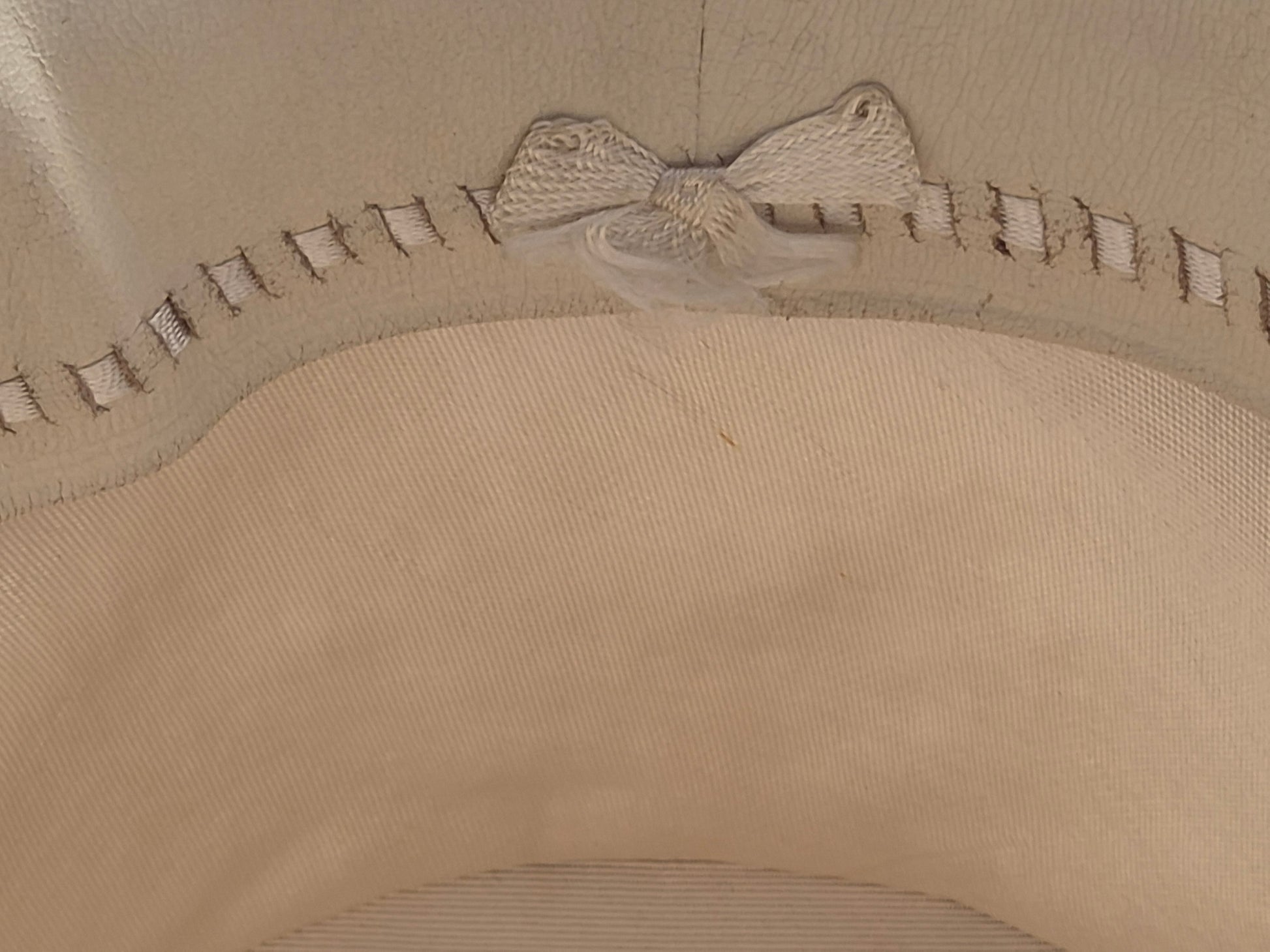 Antieke Hoge Hoed Molsvel incl. Originele Doos &amp; Handschoenen – Ed. Pelger Den Haag