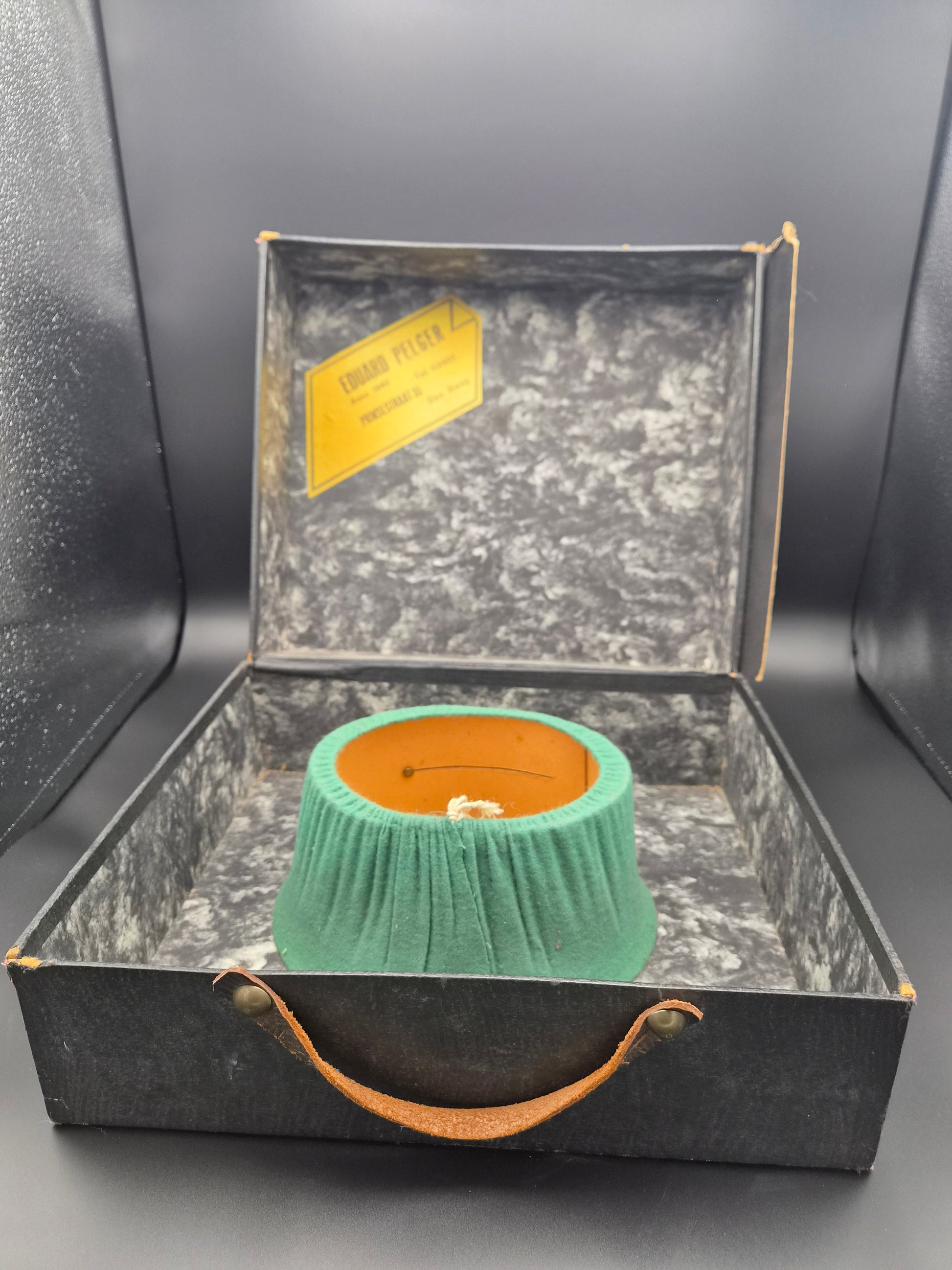 Antieke Hoge Hoed Molsvel incl. Originele Doos &amp; Handschoenen – Ed. Pelger Den Haag