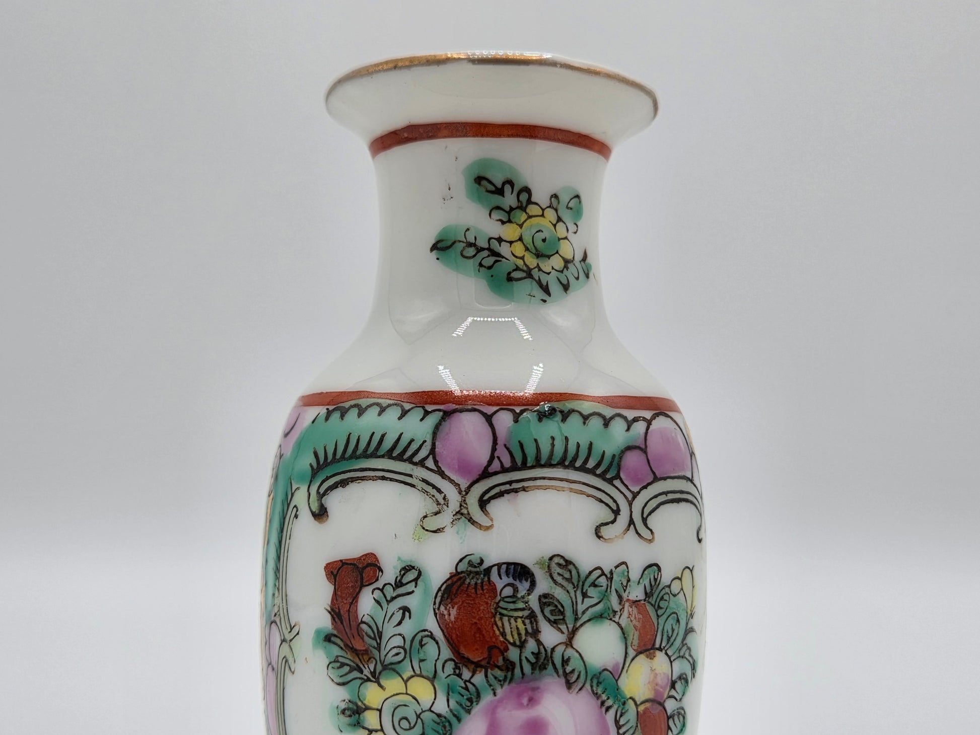 Vintage Chinese 'Famille Rose' Canton Miniatuur Vaas – Rose Medallion
