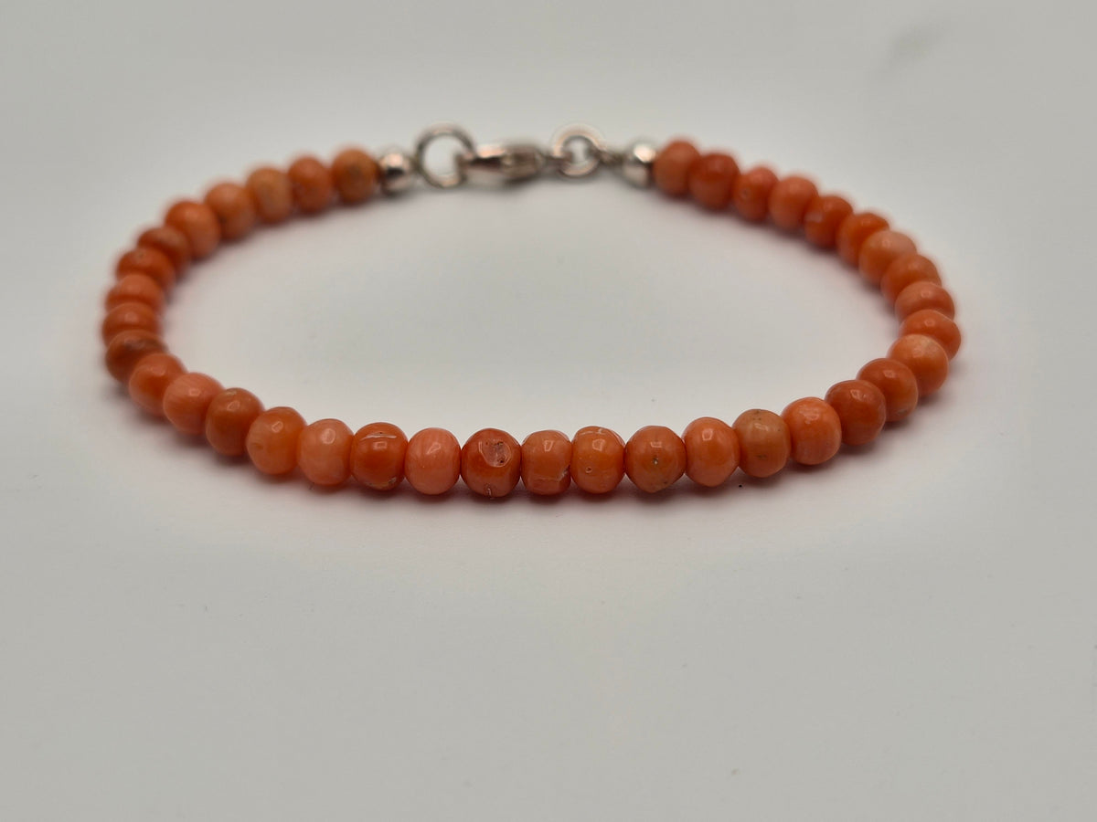 Bloedkoralen Kinderarmband – Zalmroze Koraal – Zilveren slotje