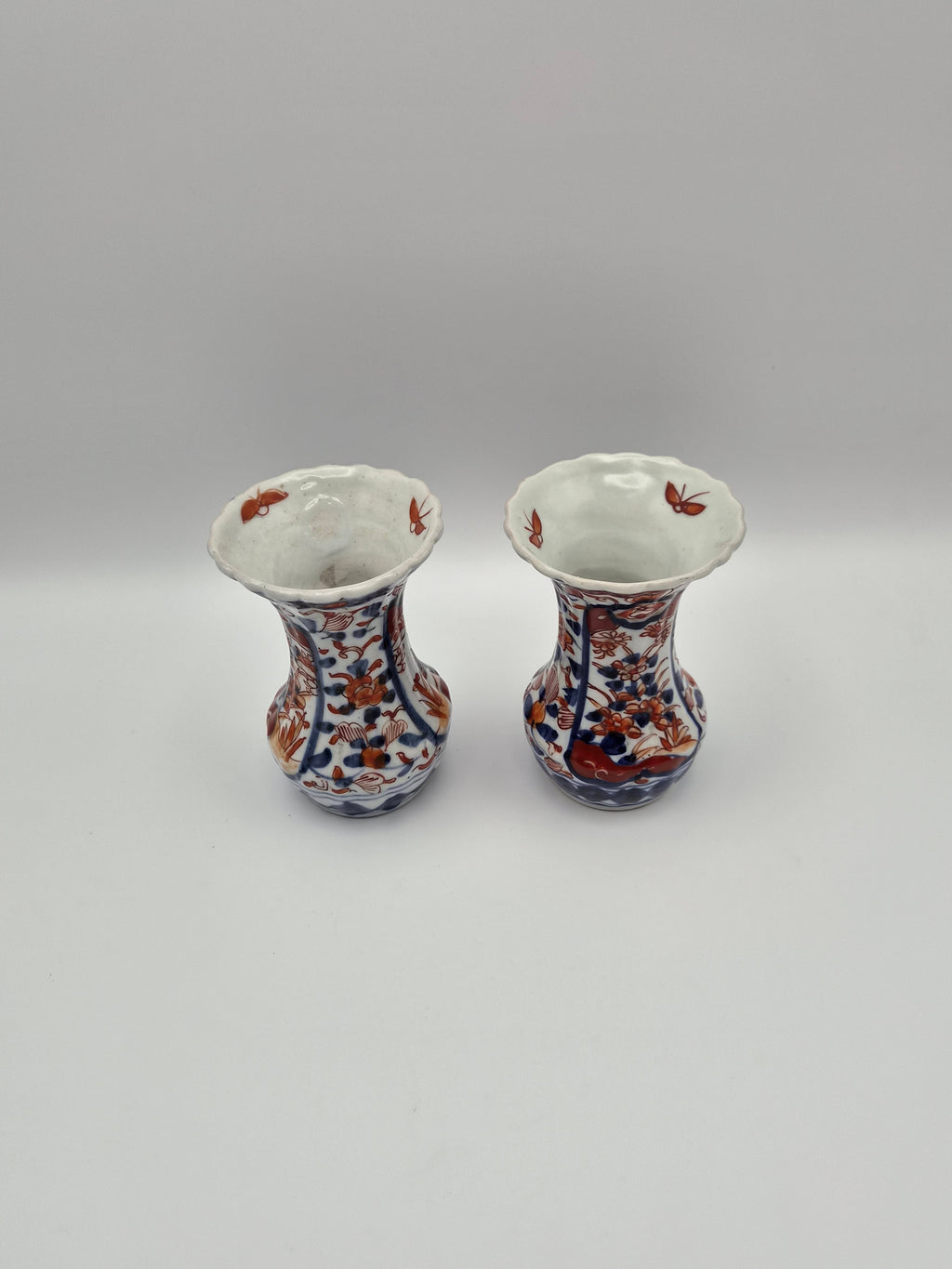 Paar Japanse Imari Vaasjes – Blauw & IJzerrood – ca. 1900