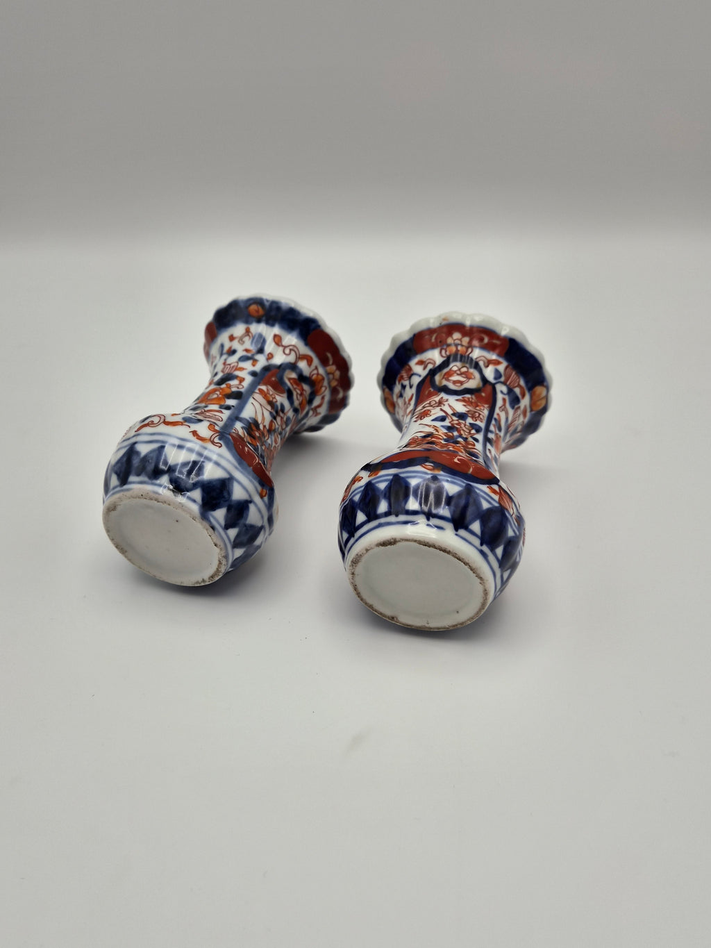 Paar Japanse Imari Vaasjes – Blauw & IJzerrood – ca. 1900