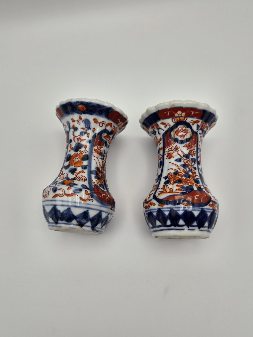 Paar Japanse Imari Vaasjes – Blauw & IJzerrood – ca. 1900